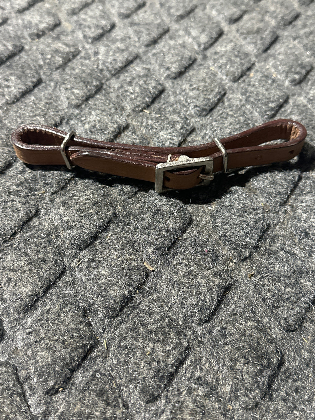 leather curb strap pony size