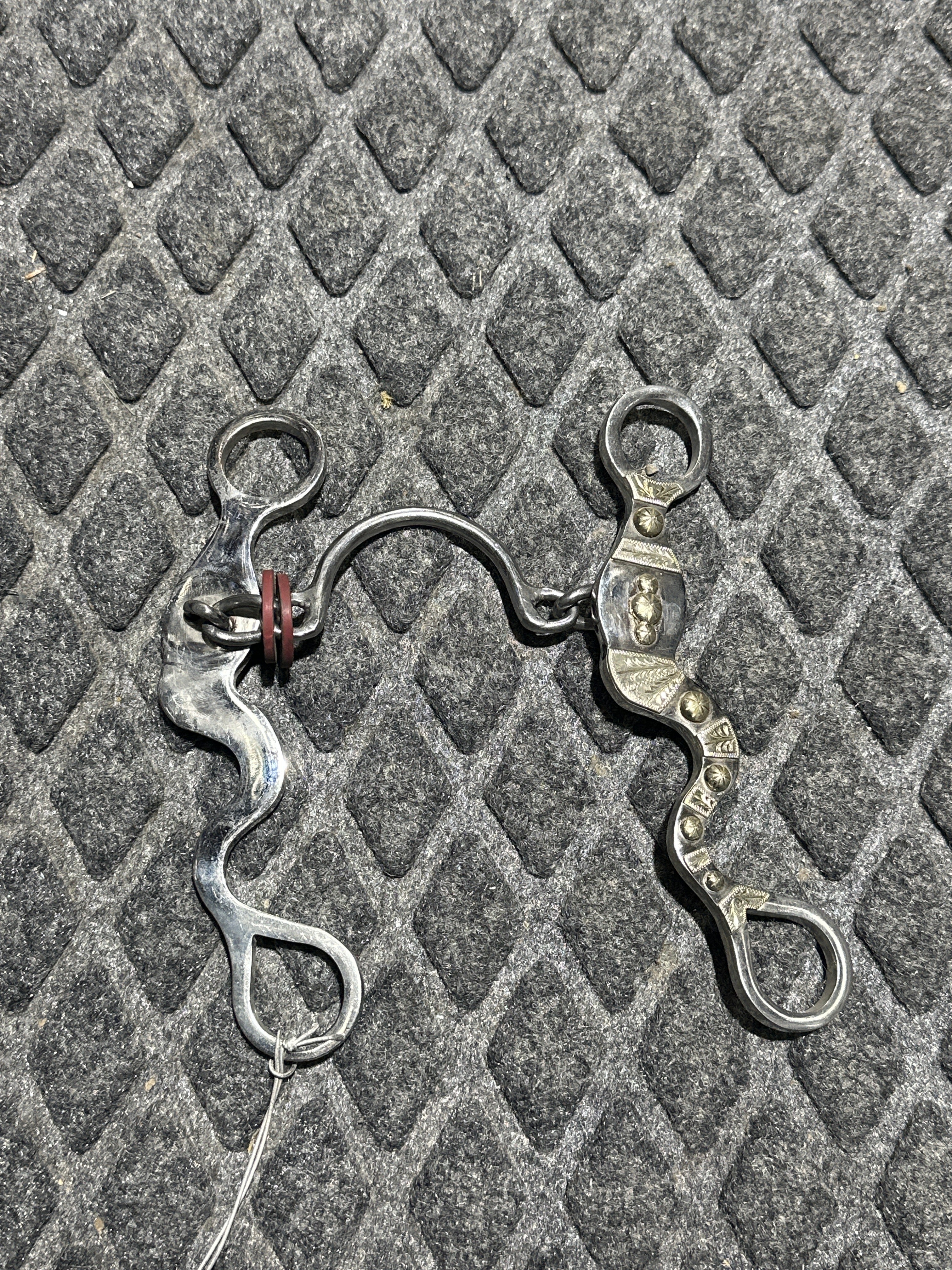 Long shank chain with port