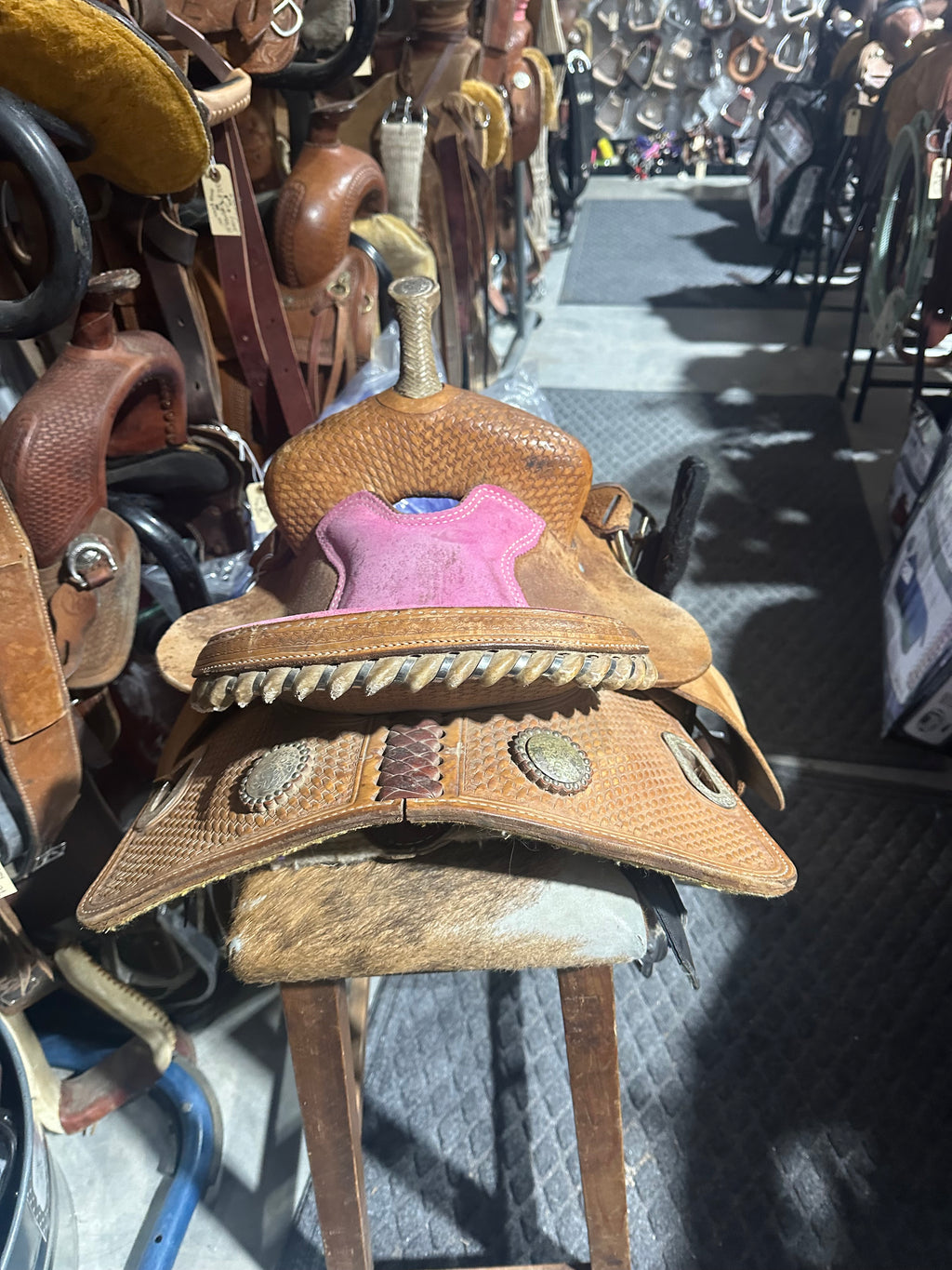 10” Teskey kids barrel saddle