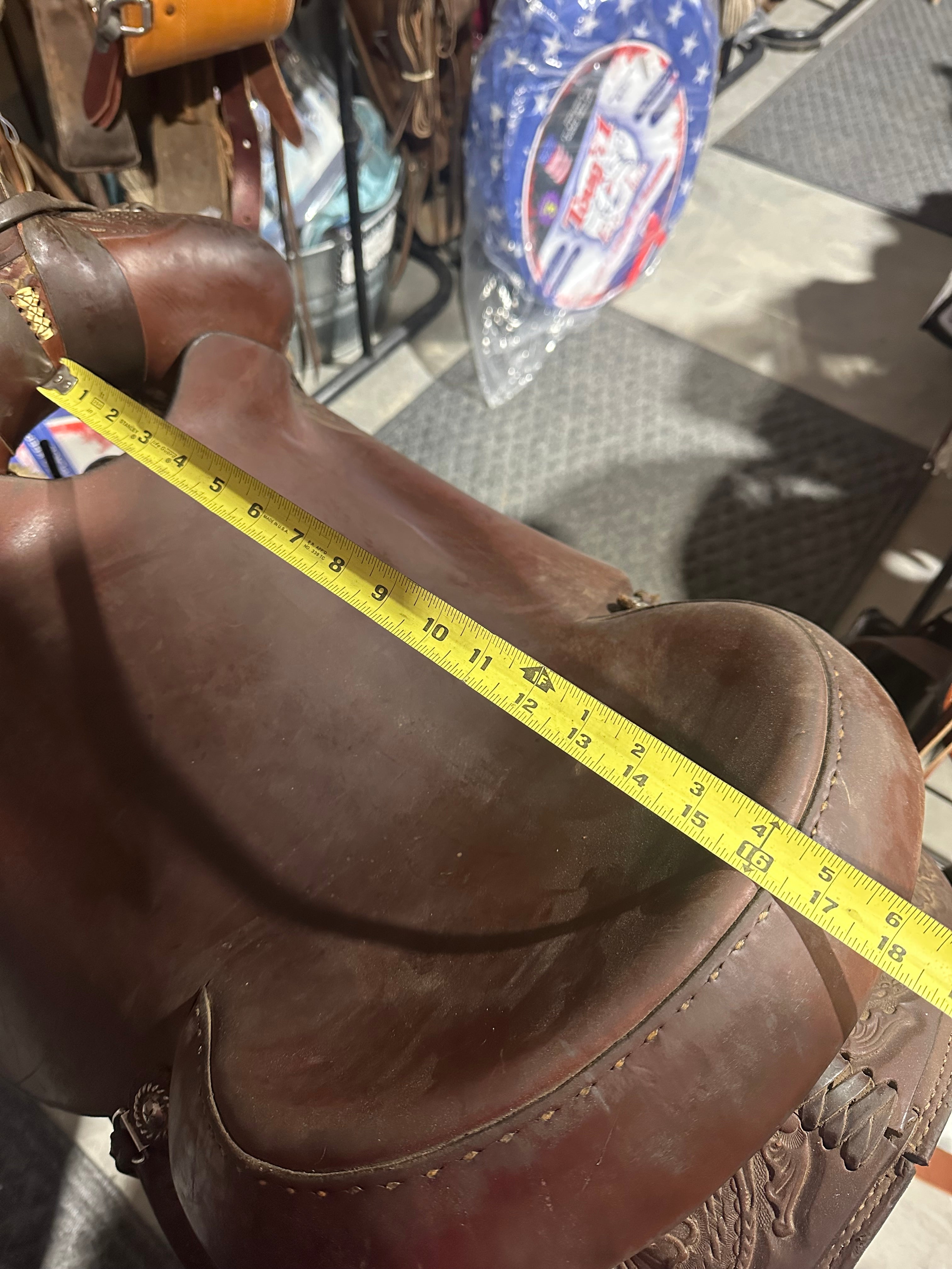 15.5” Circle Y ranch roper
