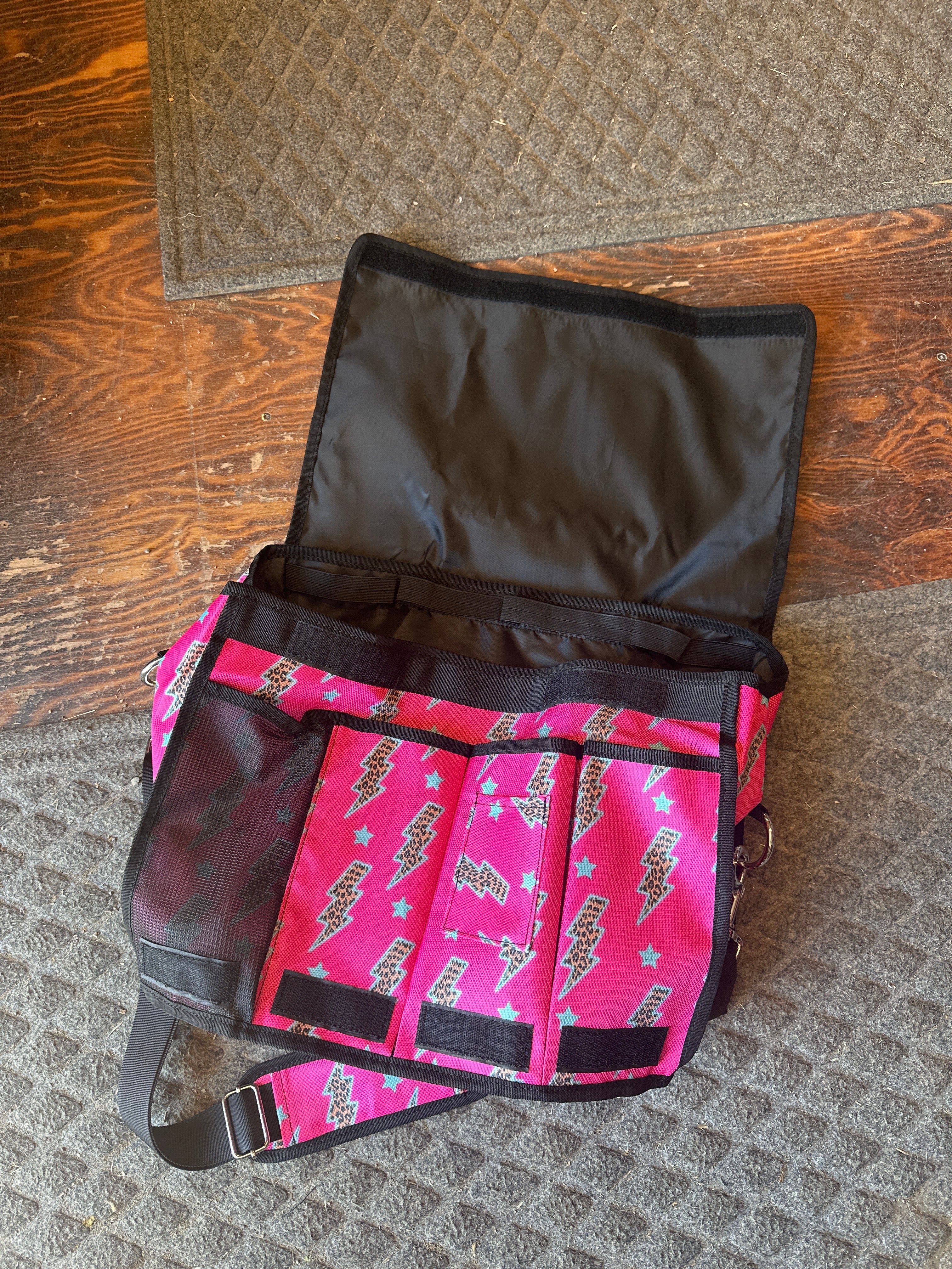 Pretty polos by Jessie pink lightning bolt grooming bag ￼