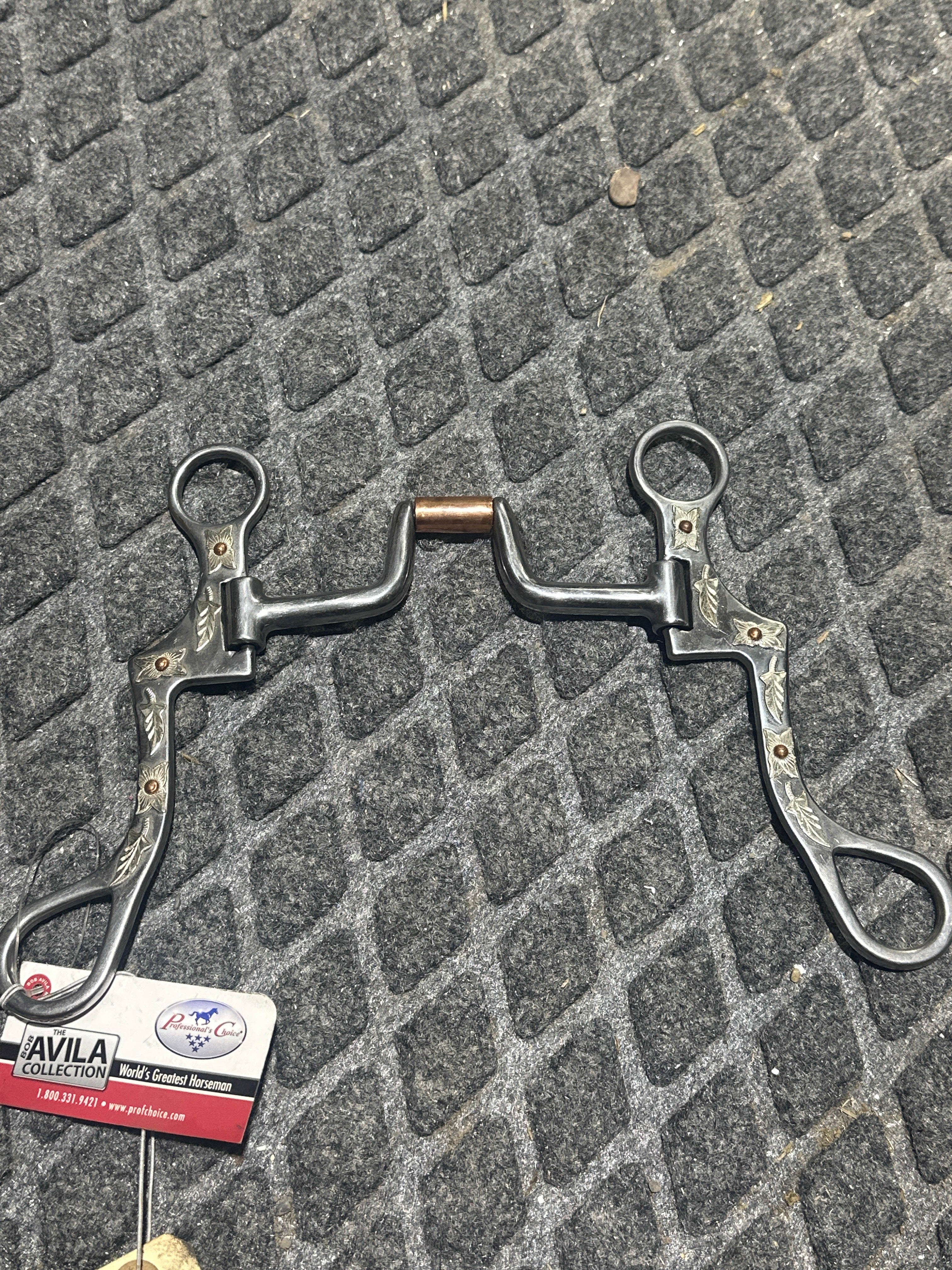 Professionals Choice Bob Avila Byron swivel port