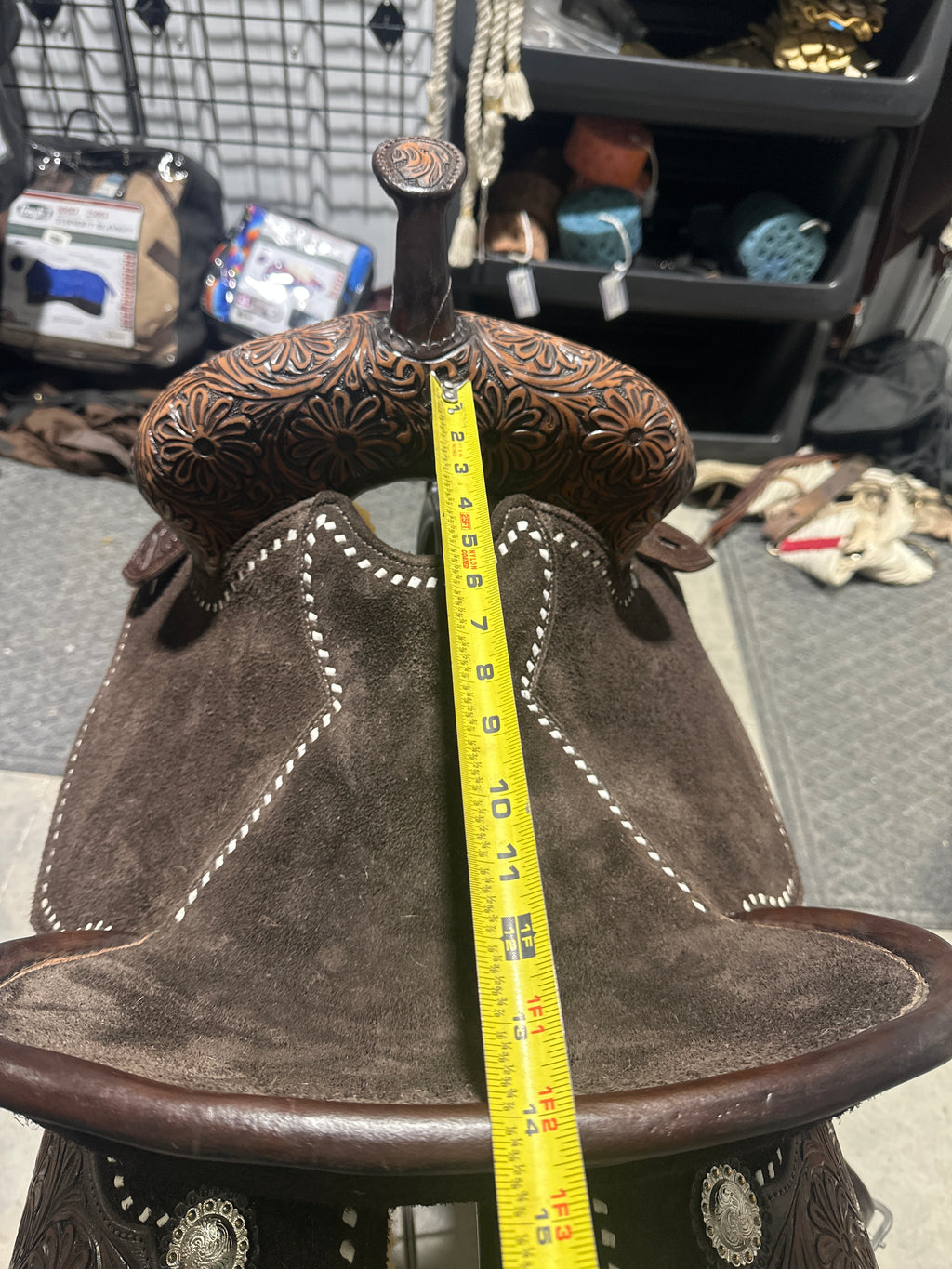 “The Rylee” (chocolate version) 14” Triple A Brazilian made hybrid light weight barrel saddle with spinal relief