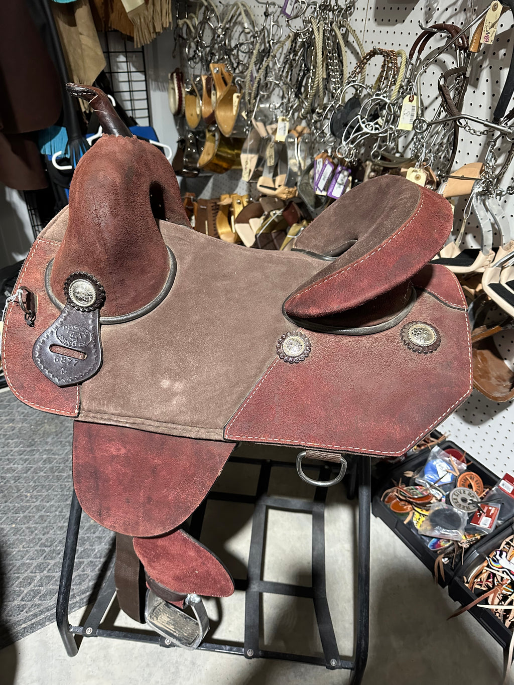 15” Double T treeless barrel saddle