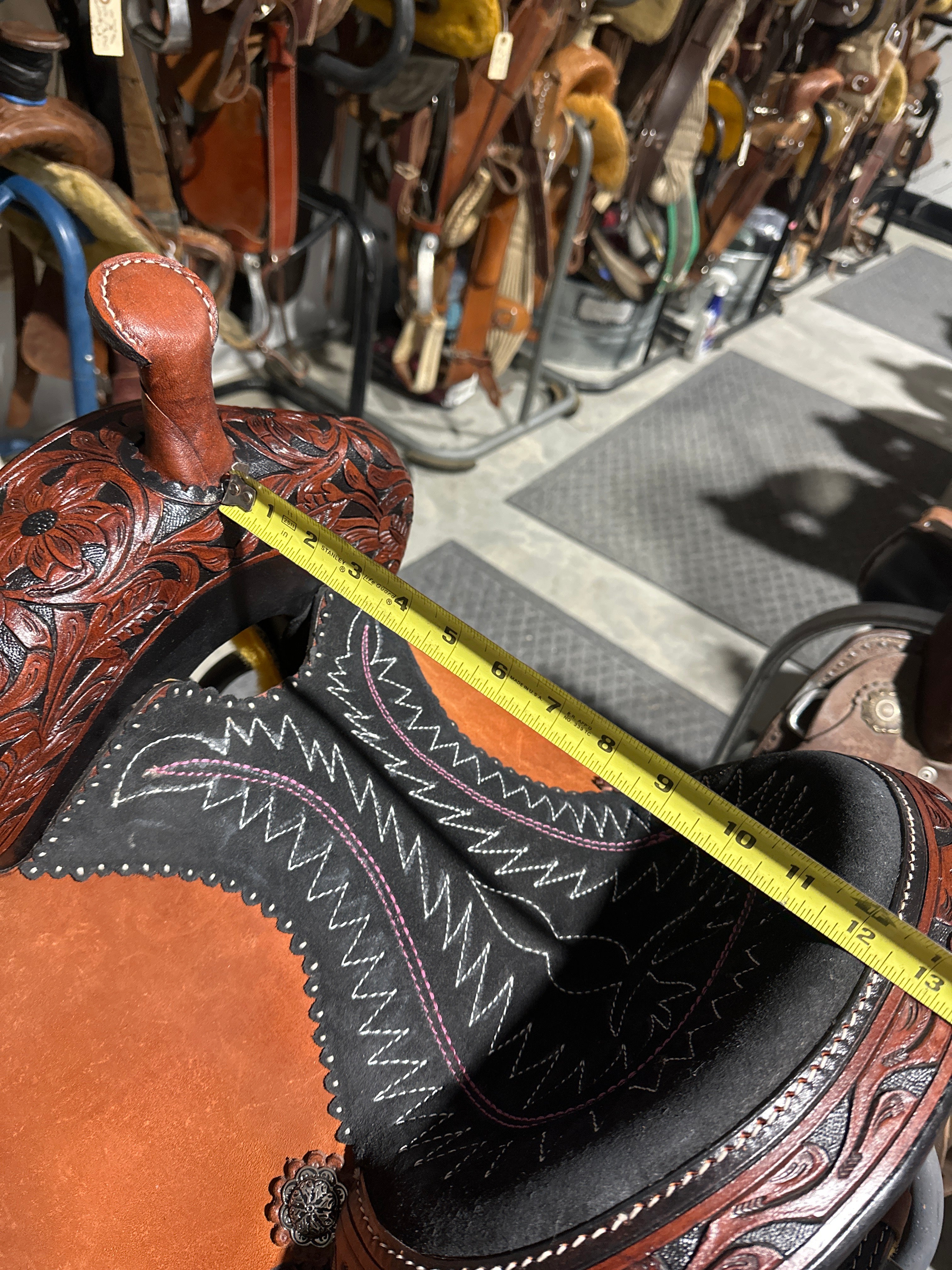 12” Silver royal Hawley barrel saddle