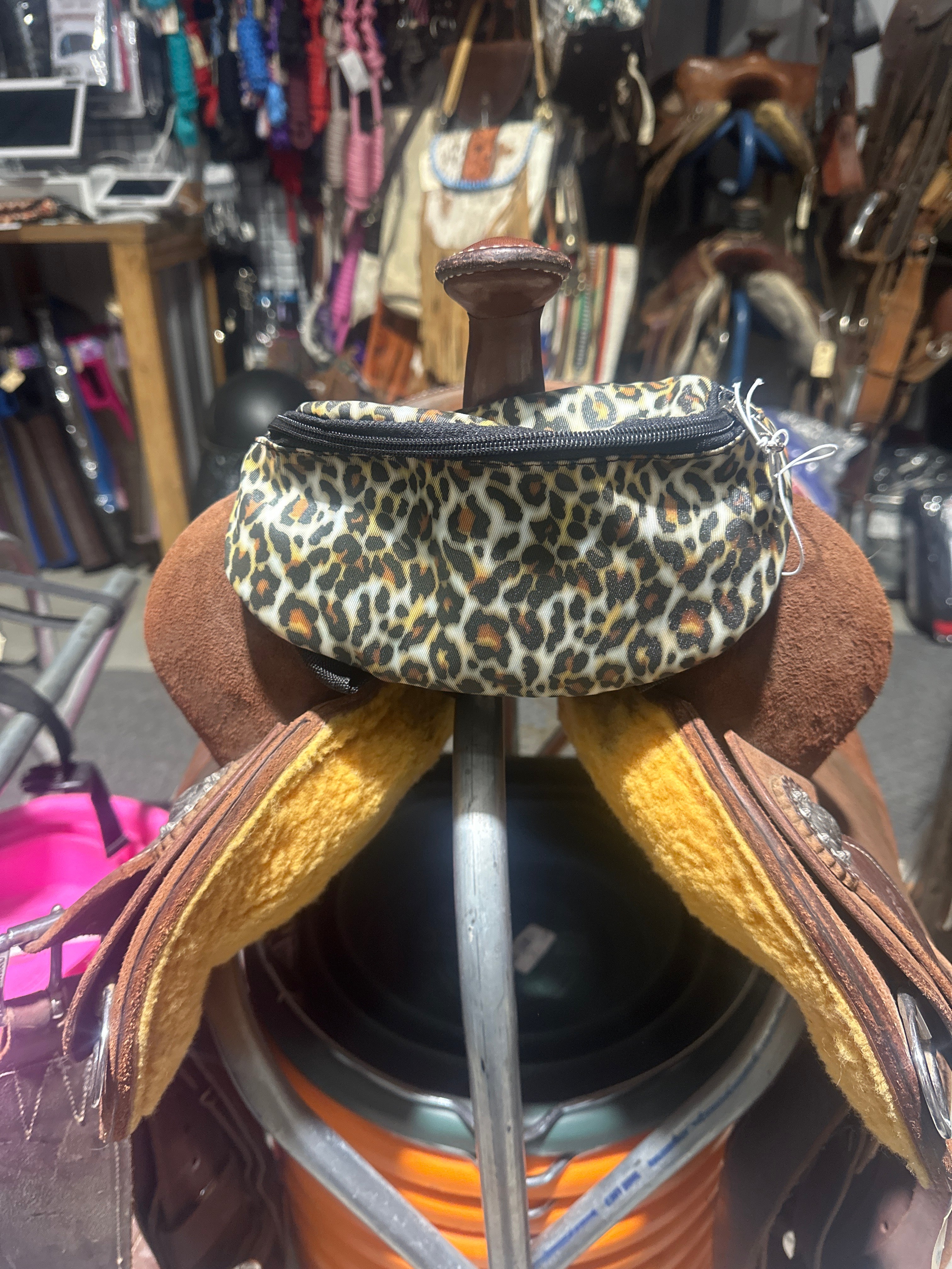 Saddle sacks