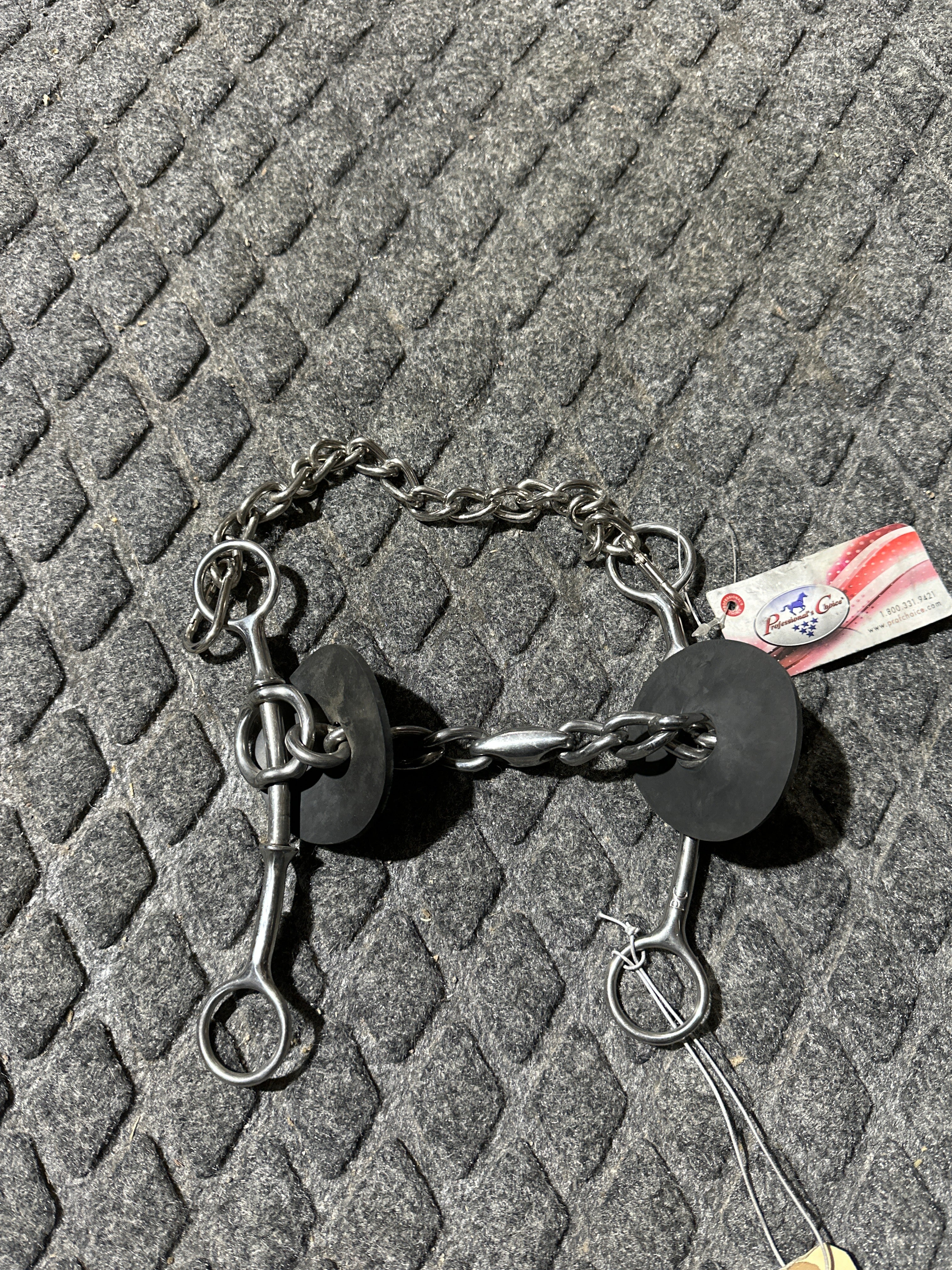 Professionals Choice elevation gag with chain mouth