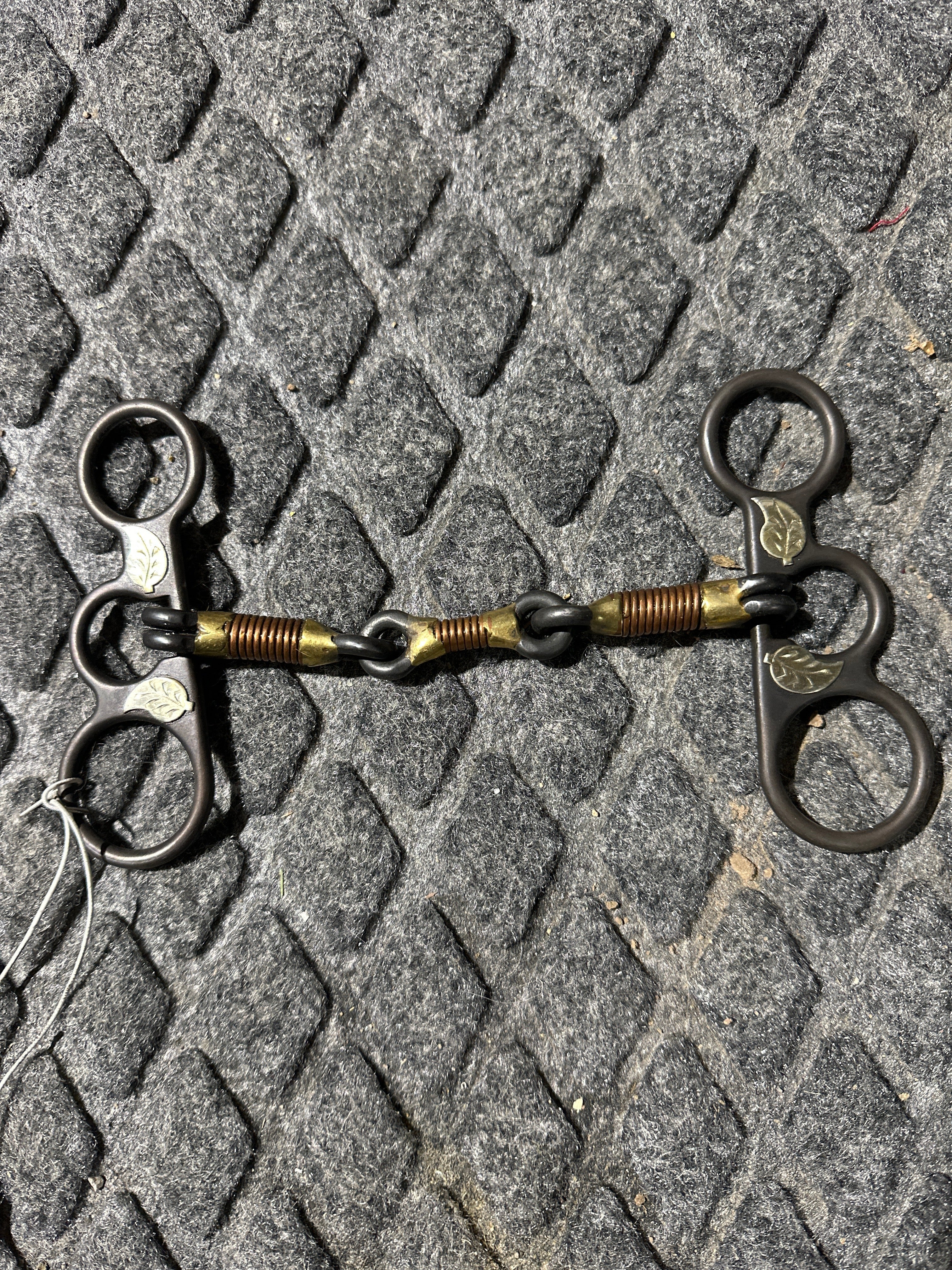 Short shank 3 pc copper wrapped short gag bit