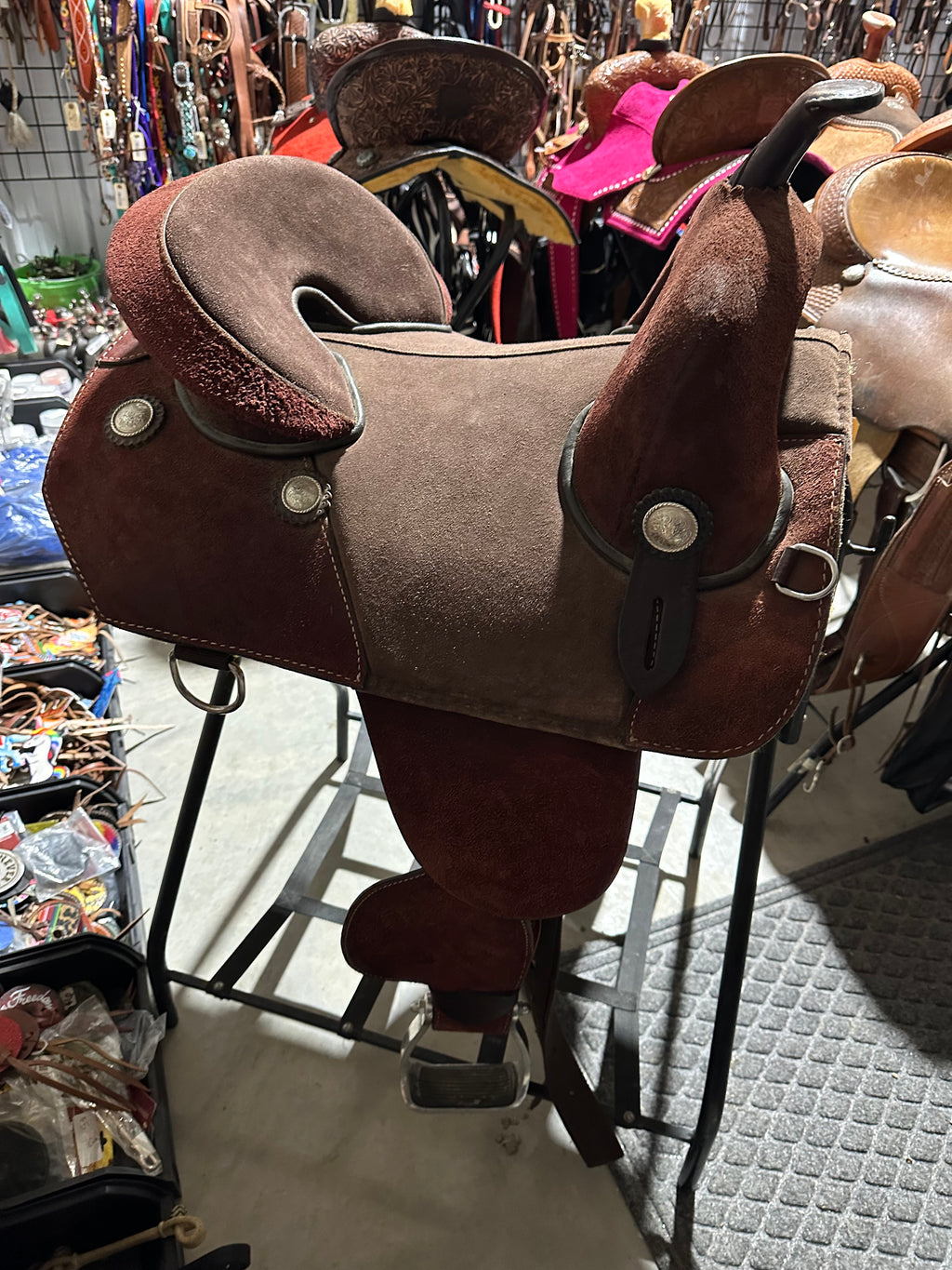 15” Double T treeless barrel saddle