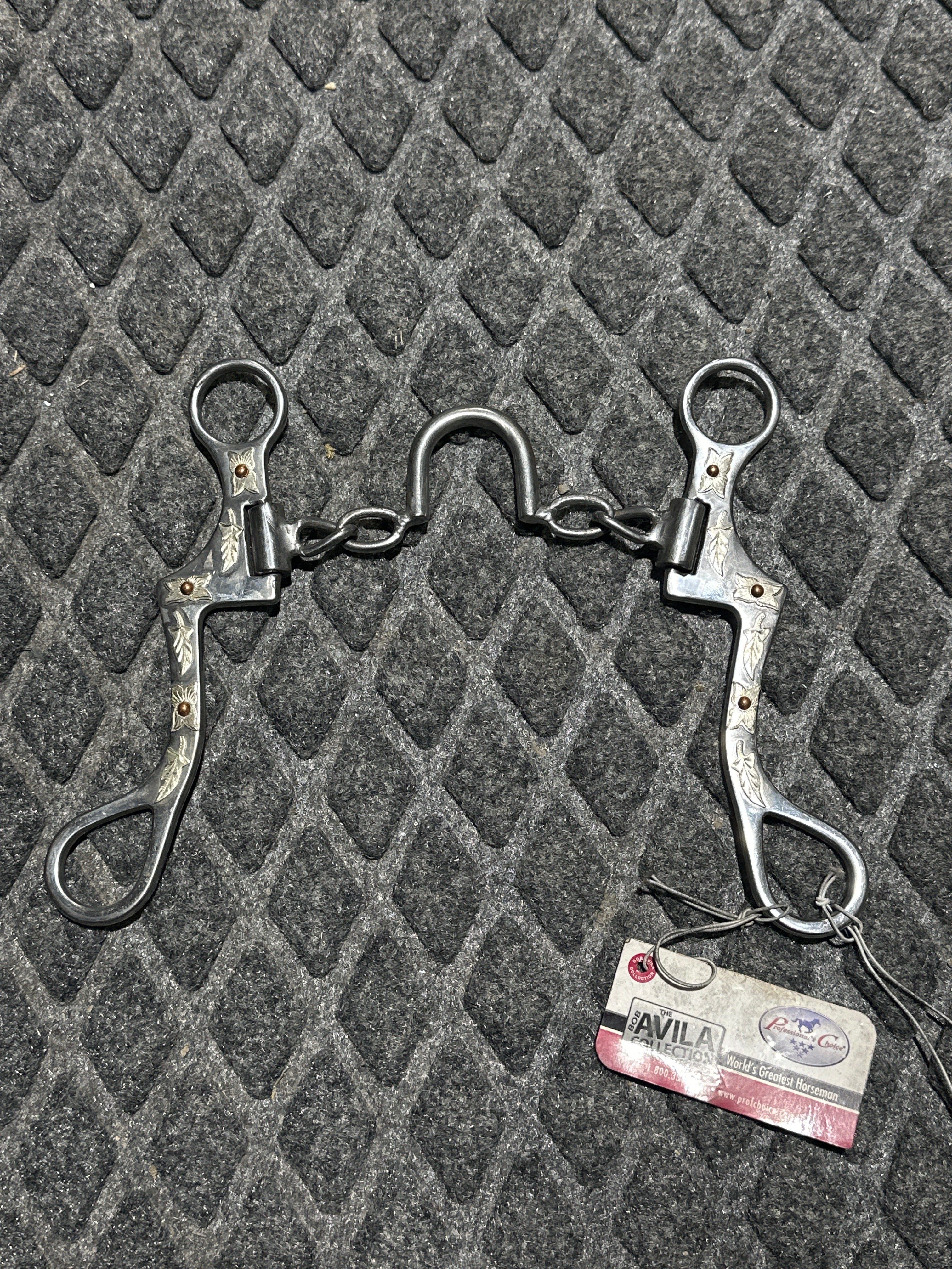 Bob Avila by Professionals Choice ported chain long shank with floral accents bits
