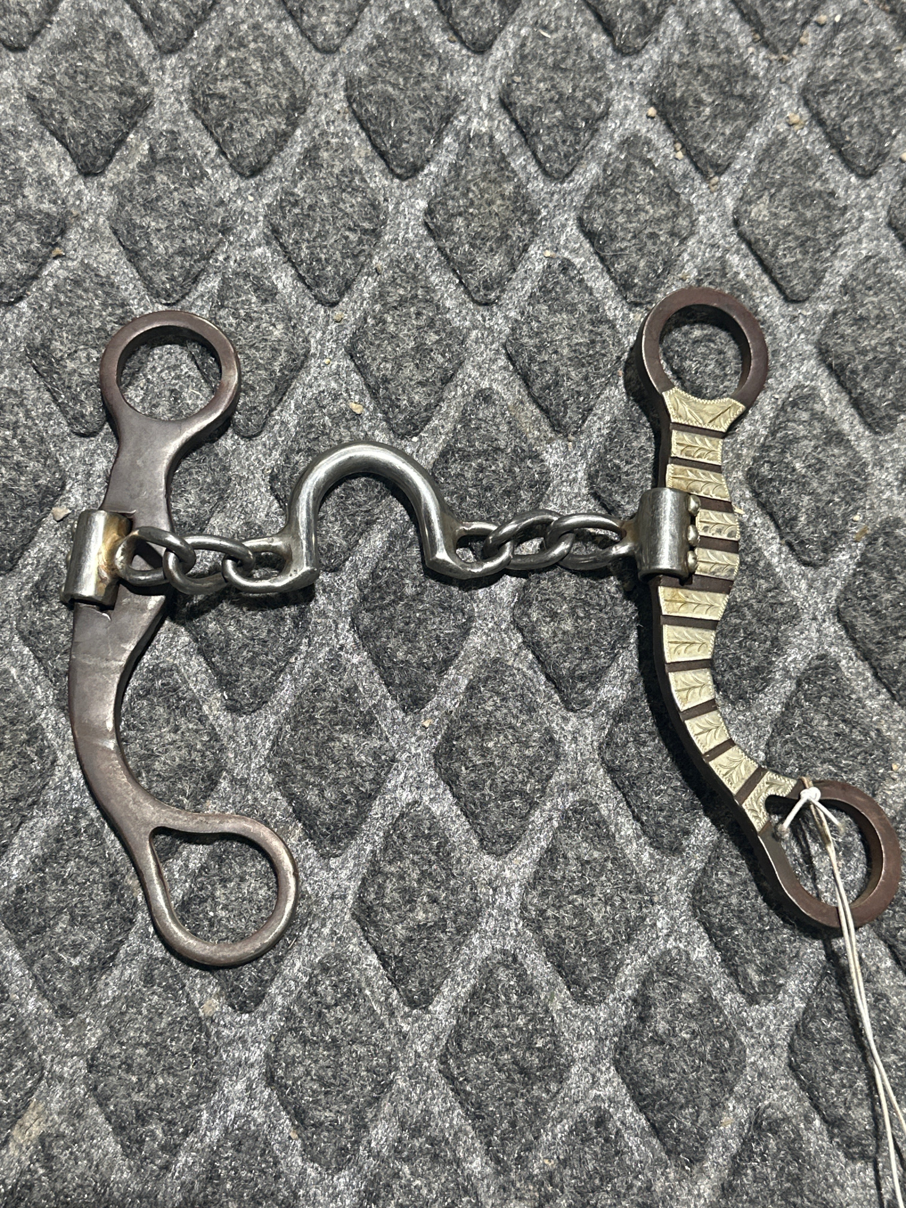 Chain bit with port and silver overlay shanks
