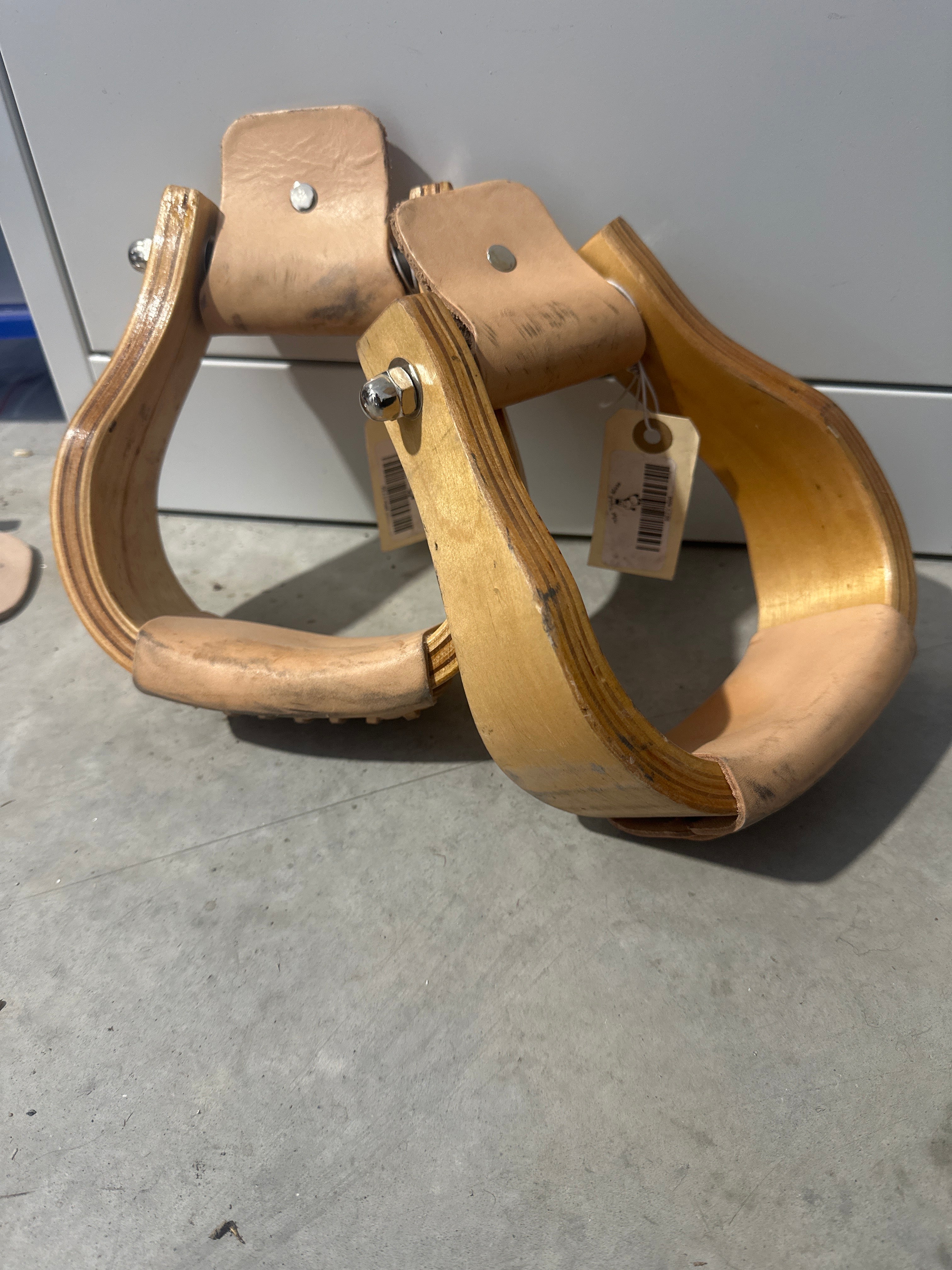 Curved wood stirrups