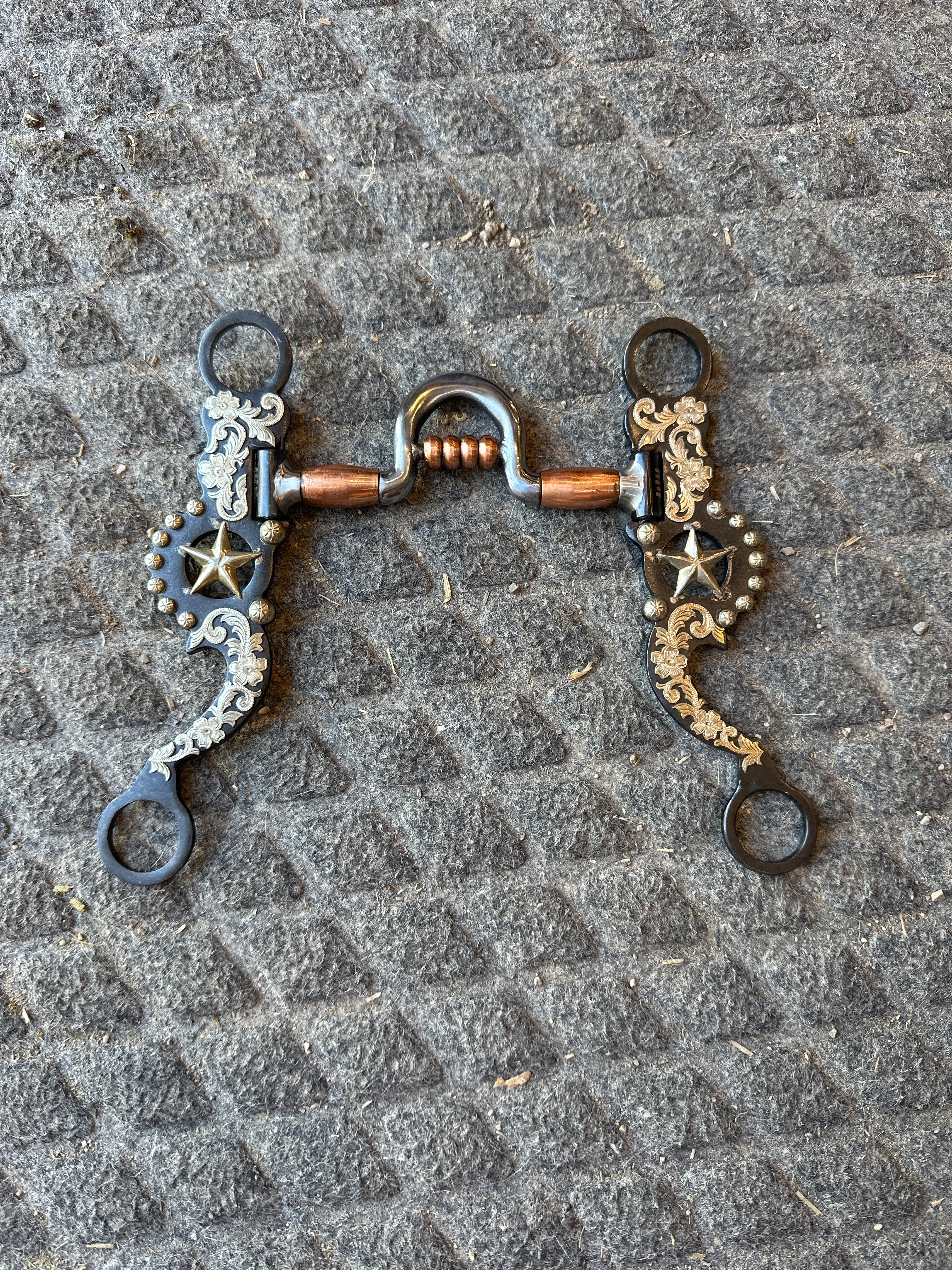 Blue steel show bit medium port with copper rollers & beads