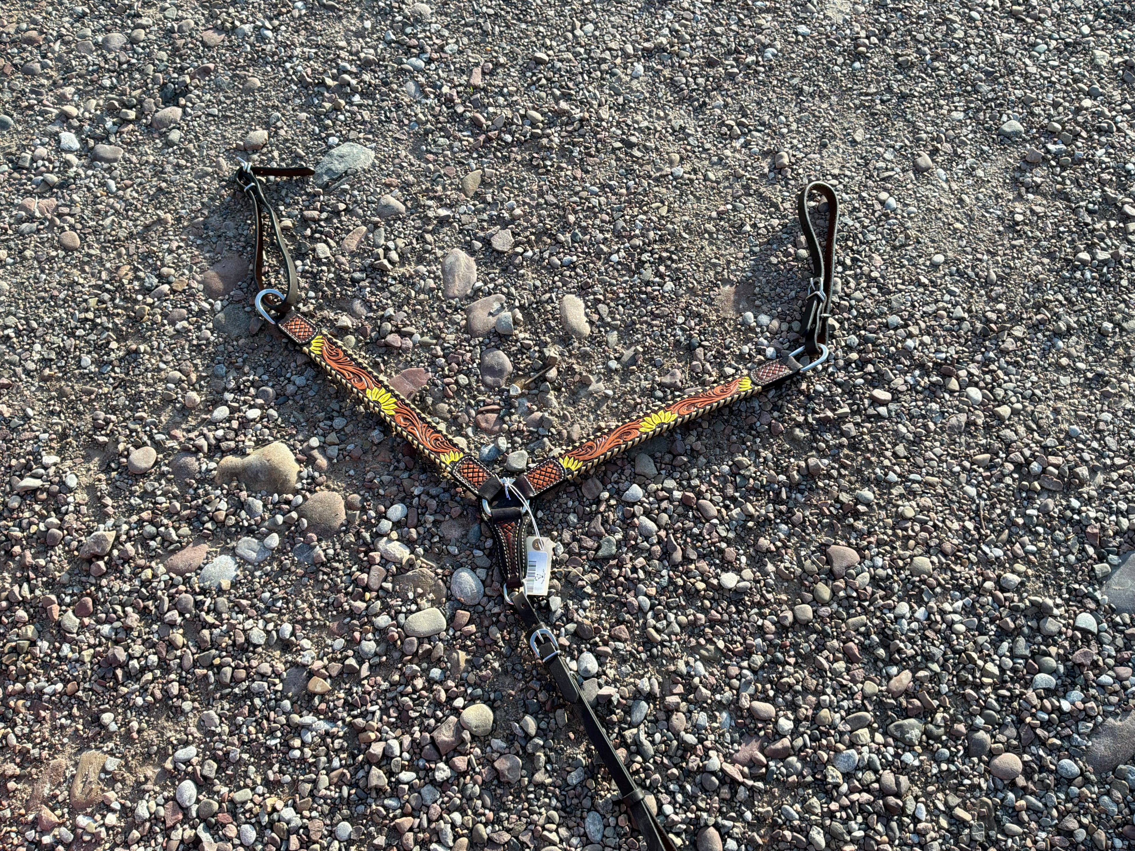 Rafter T sunflower breast collar