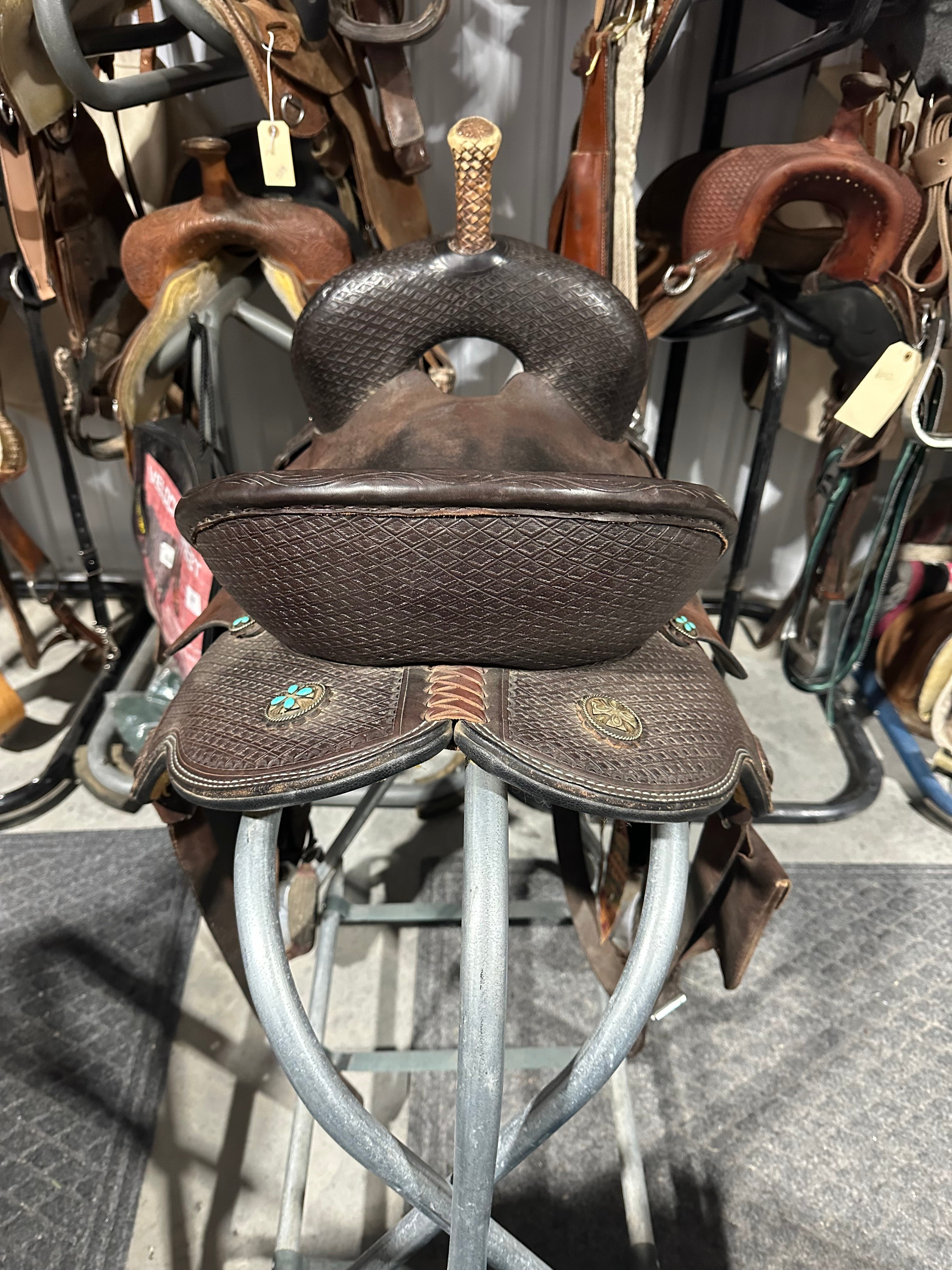 14” Horse Tack World barrel saddle