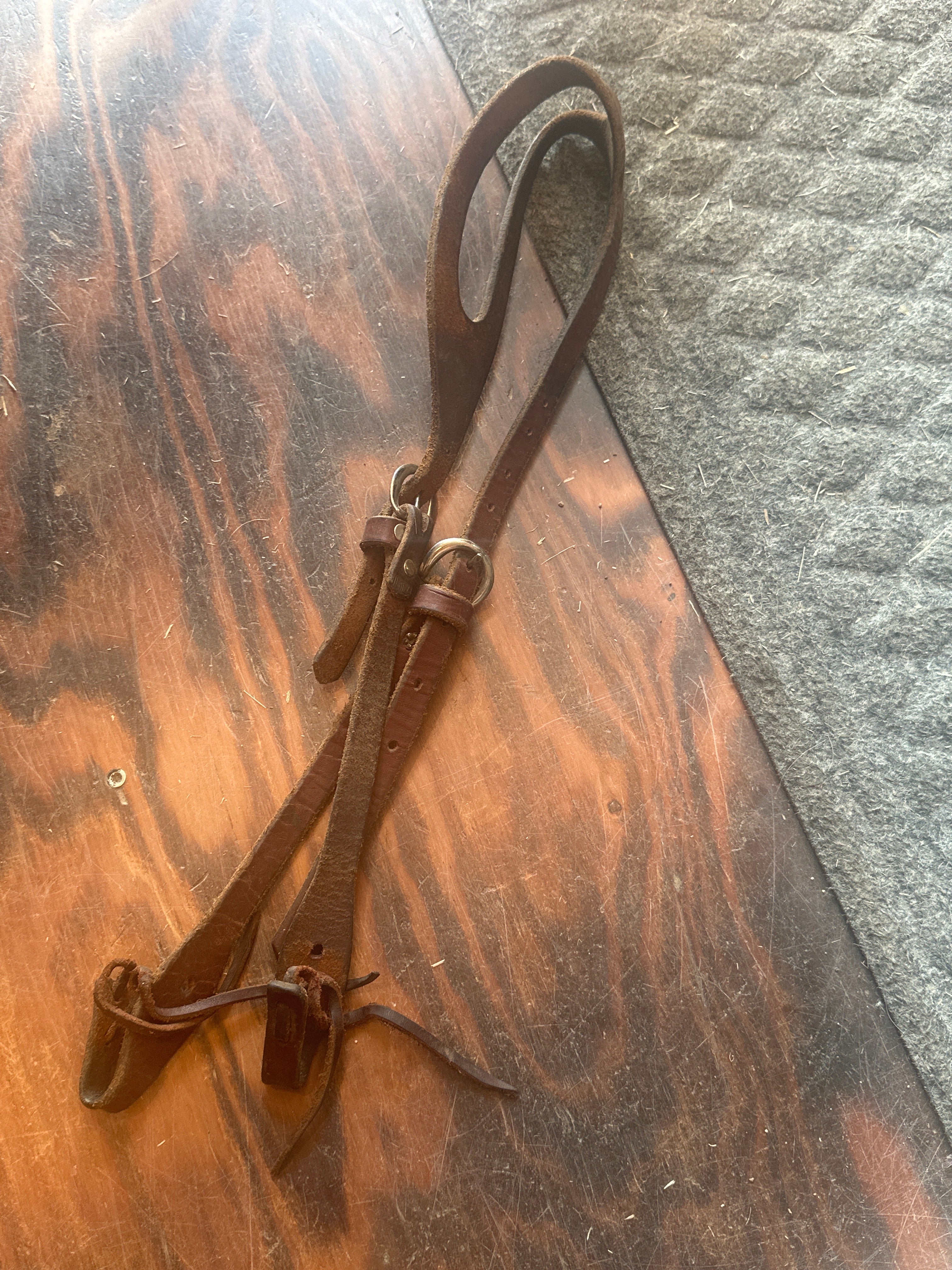 Used one ear heavy leather headstall