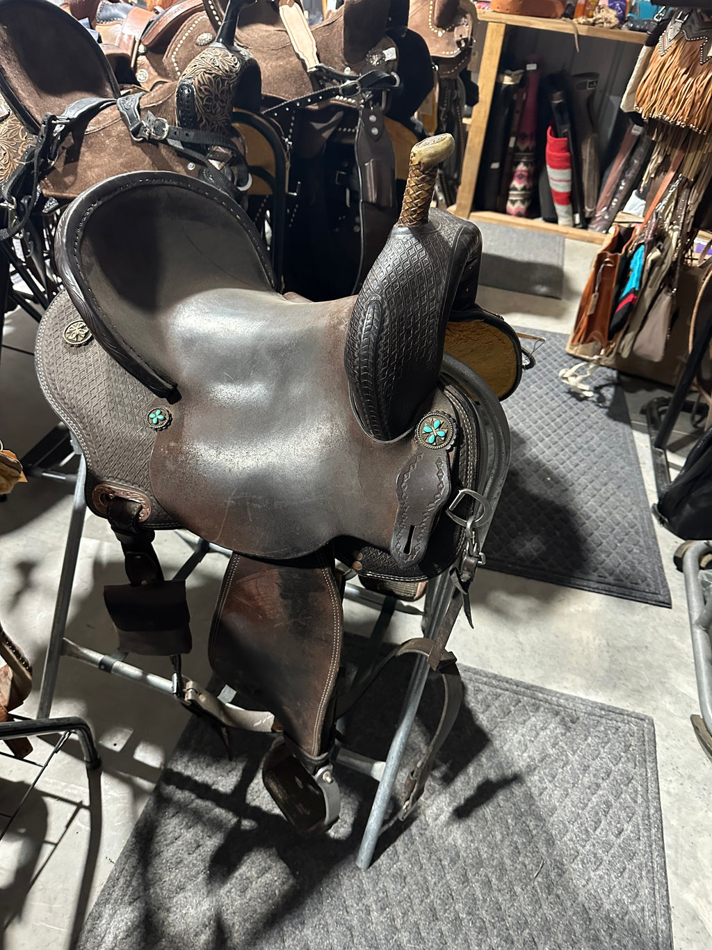 14” Horse Tack World barrel saddle