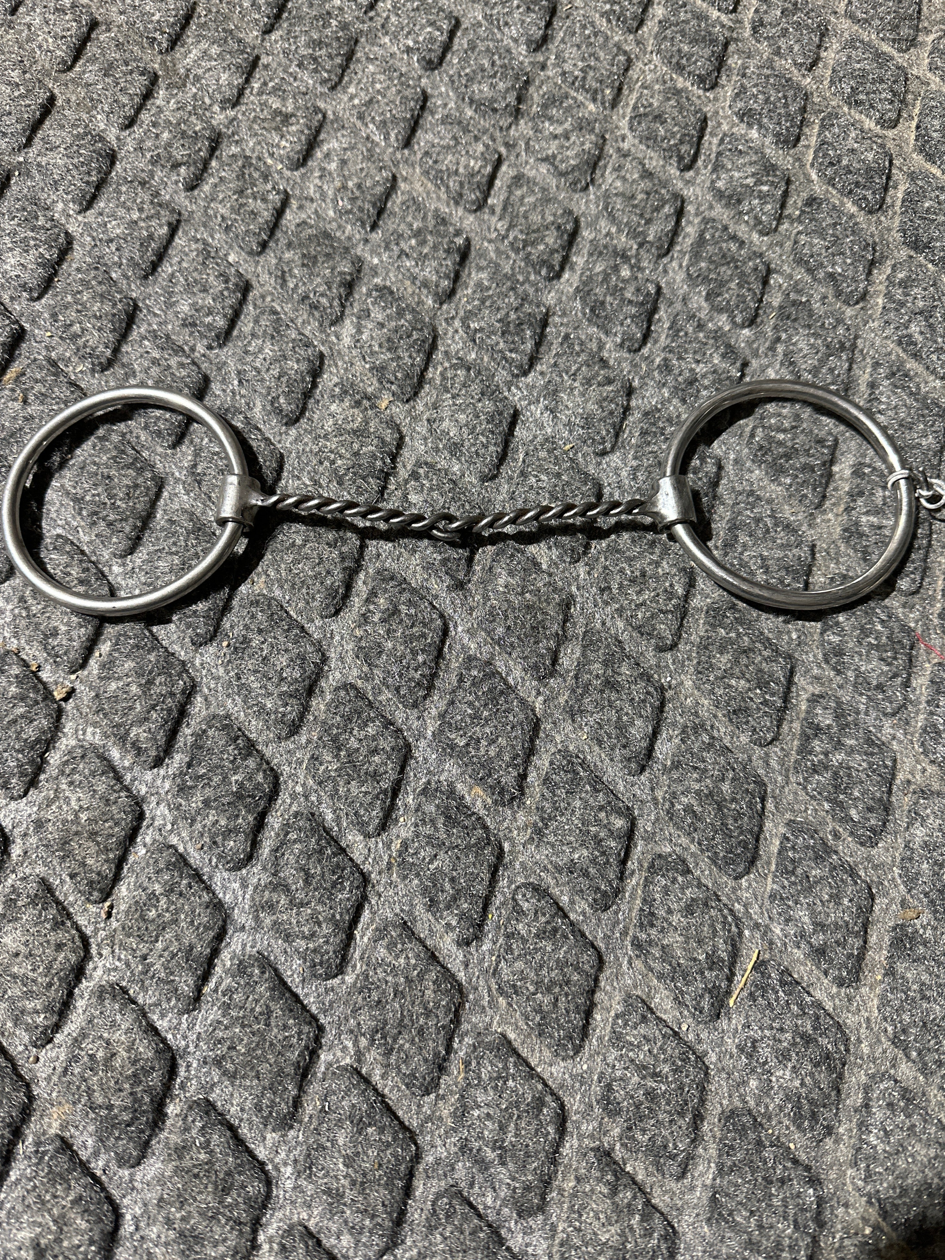 2 pc thin twisted wire o ring