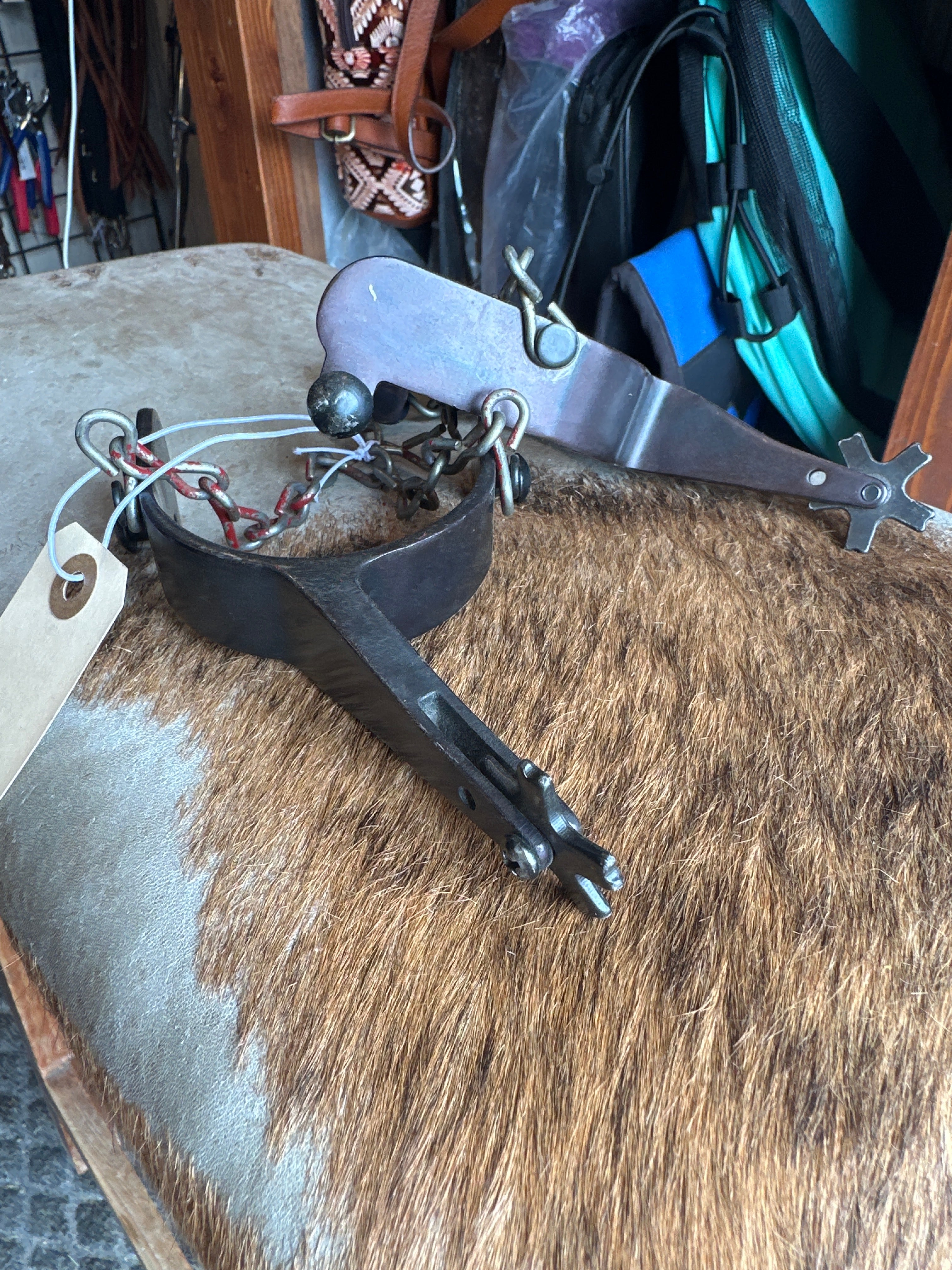 Bull riding spurs