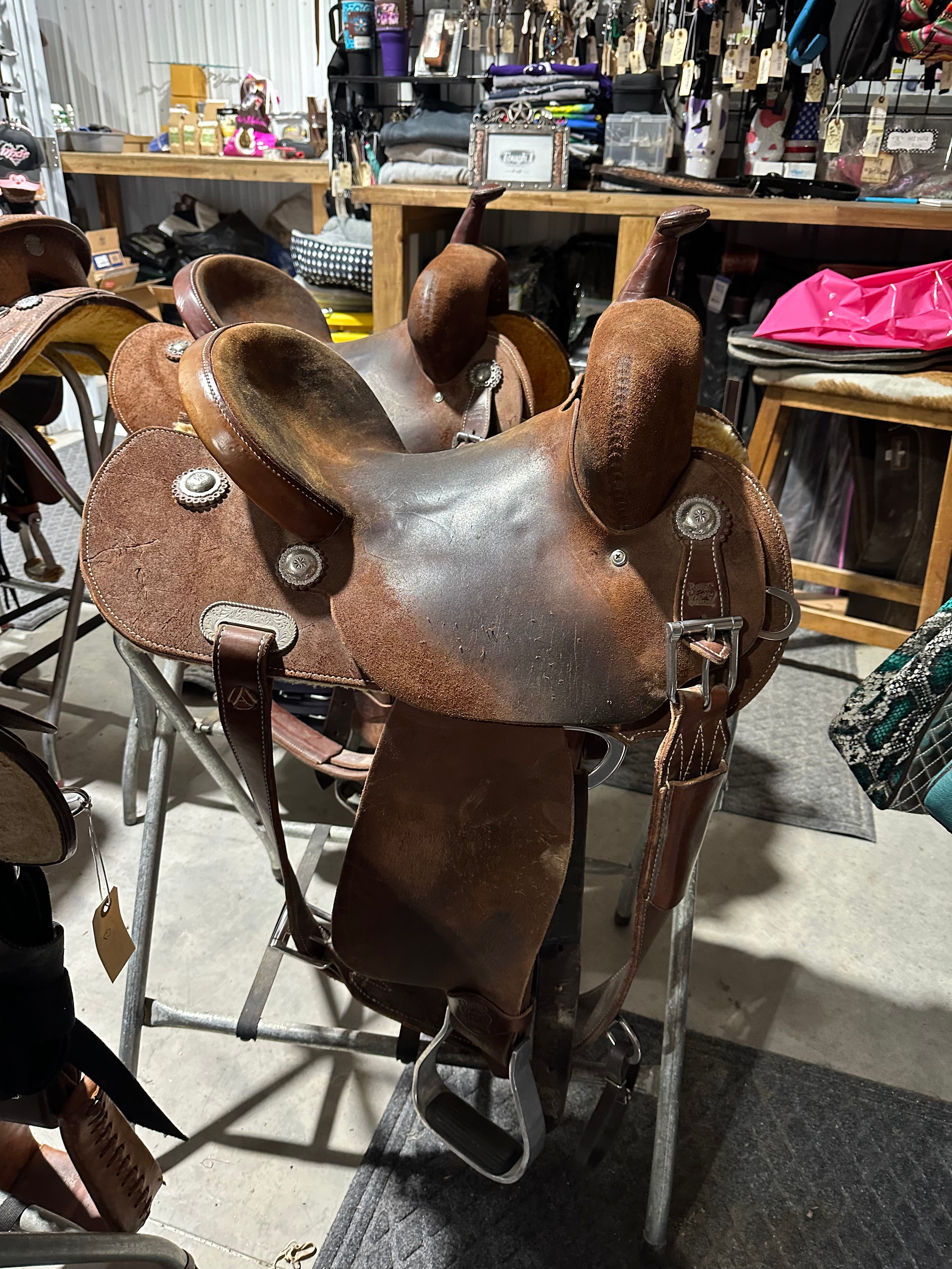 13.5” Burns barrel saddle #10 tree MD