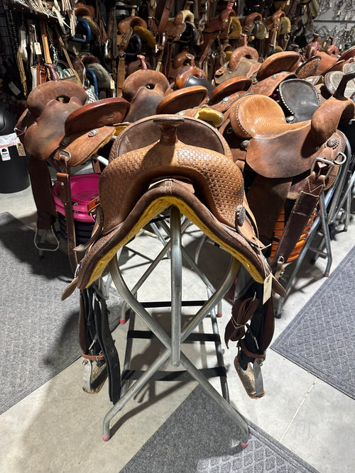 13.5” Bob Marshall treeless barrel saddle