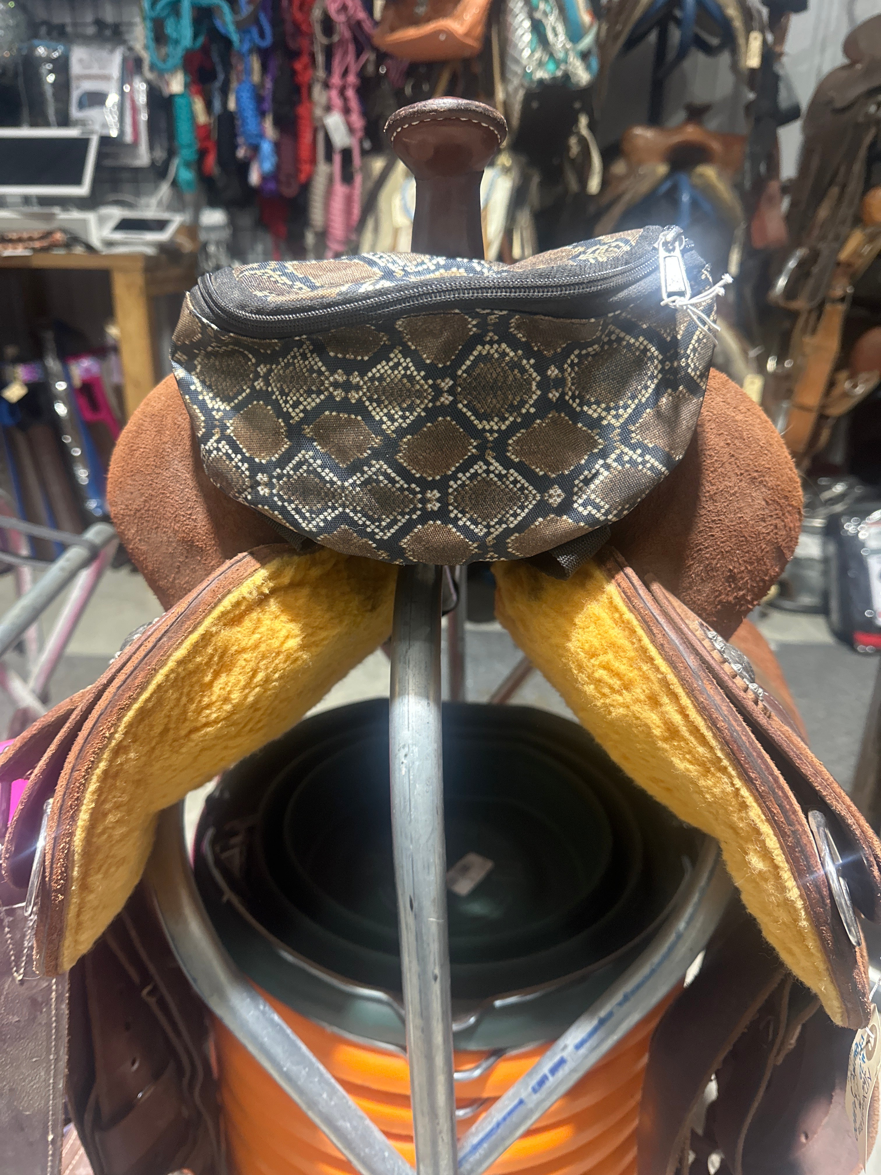 Saddle sacks