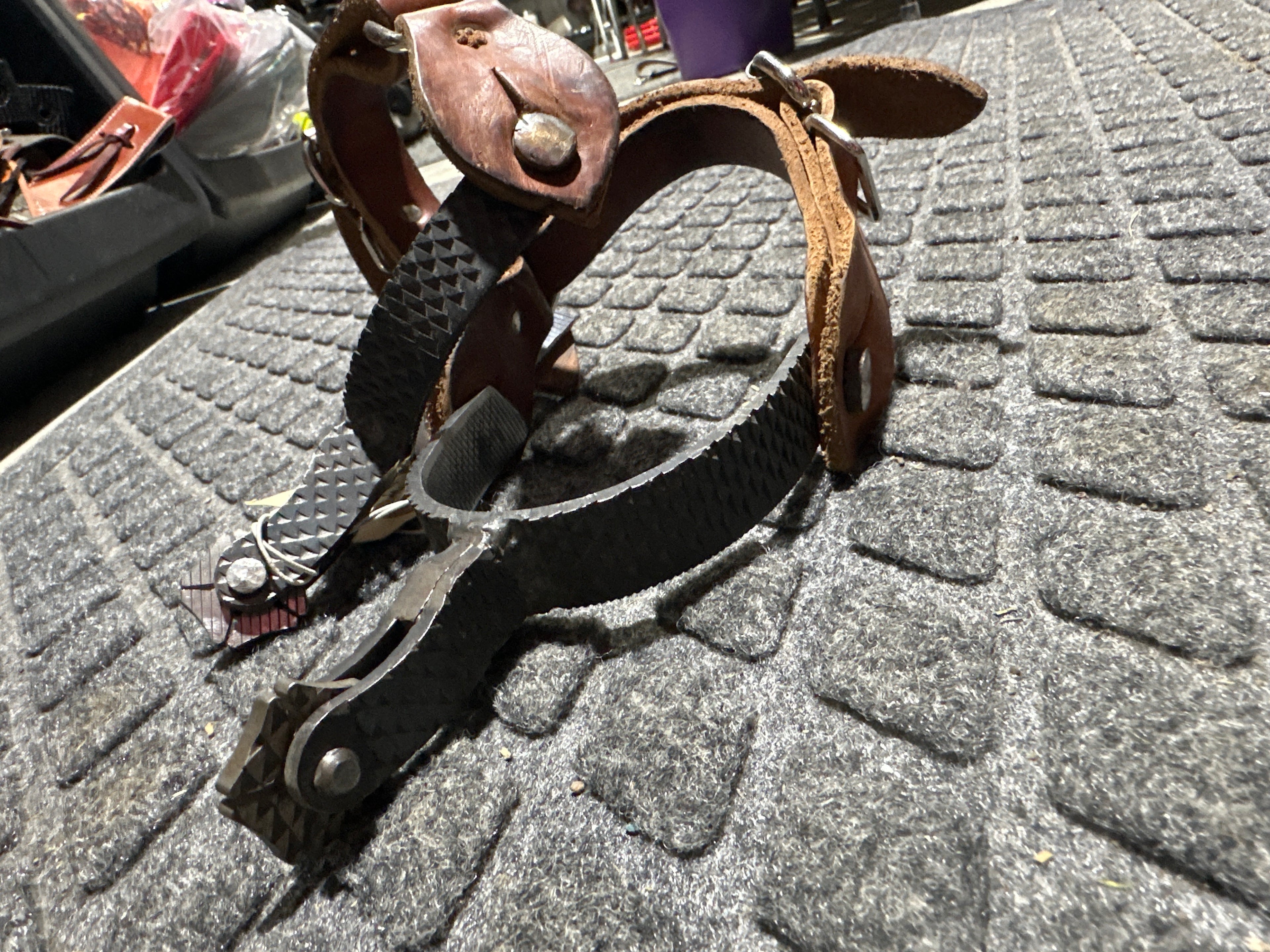 Rasp spurs with straps