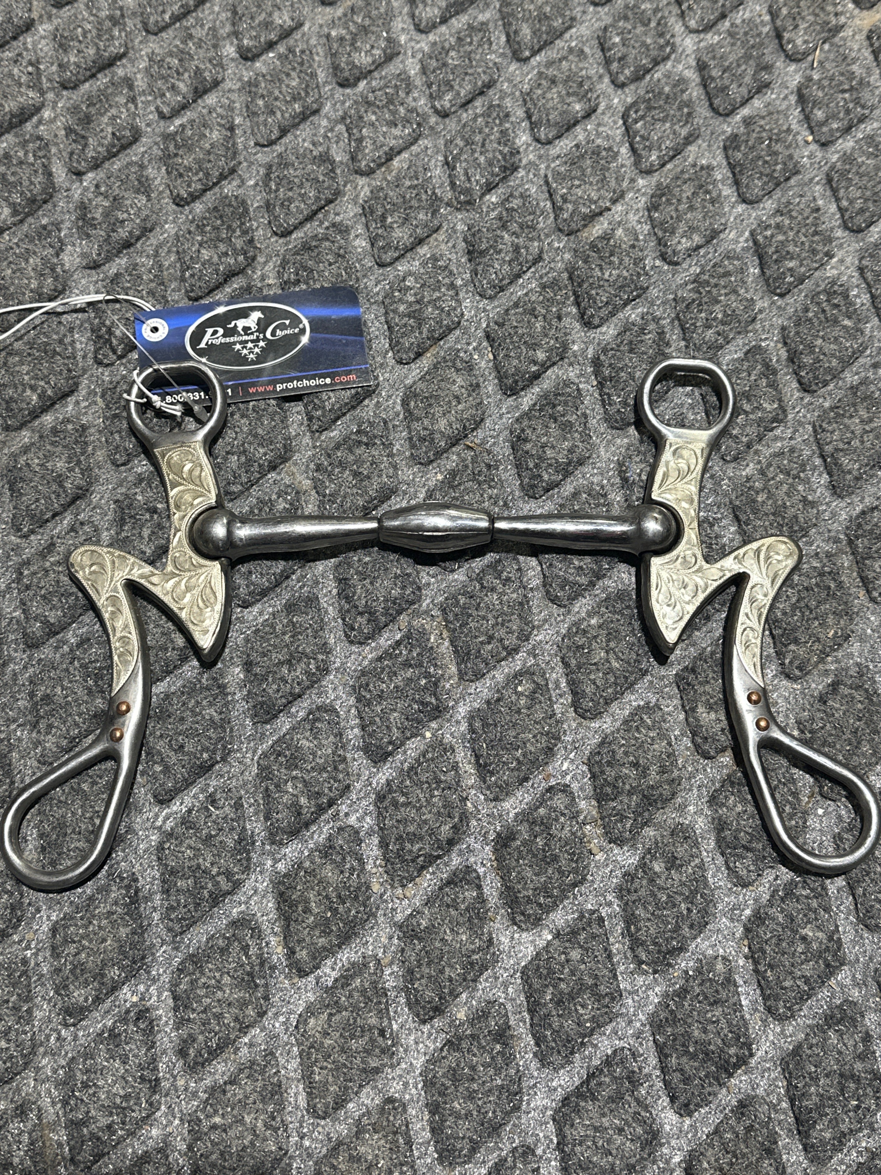 Professionals Choice deluxe 76 rolling clover bit