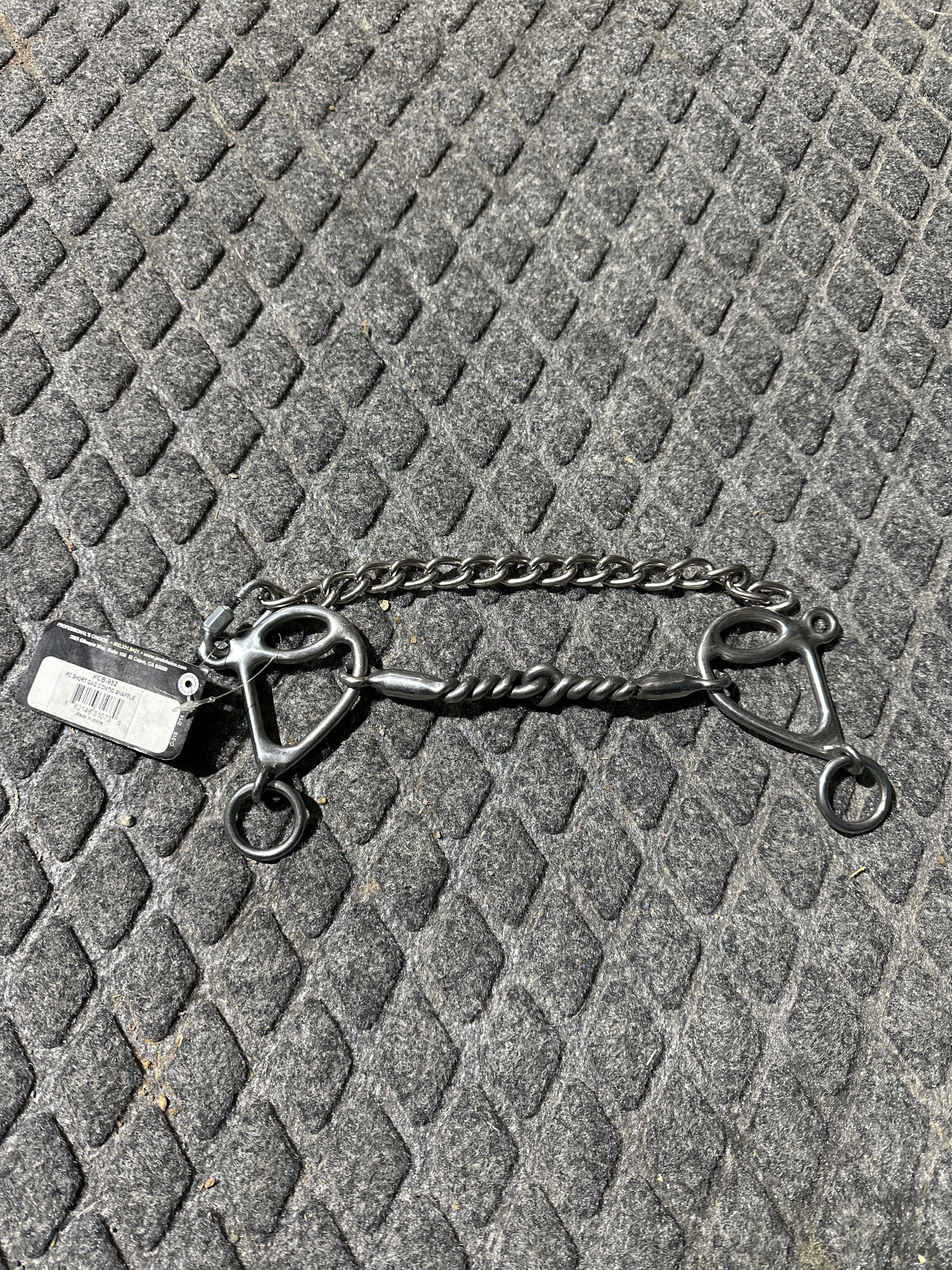 Professionals Choice short gag combo snaffle bit with half twist half smooth mouth