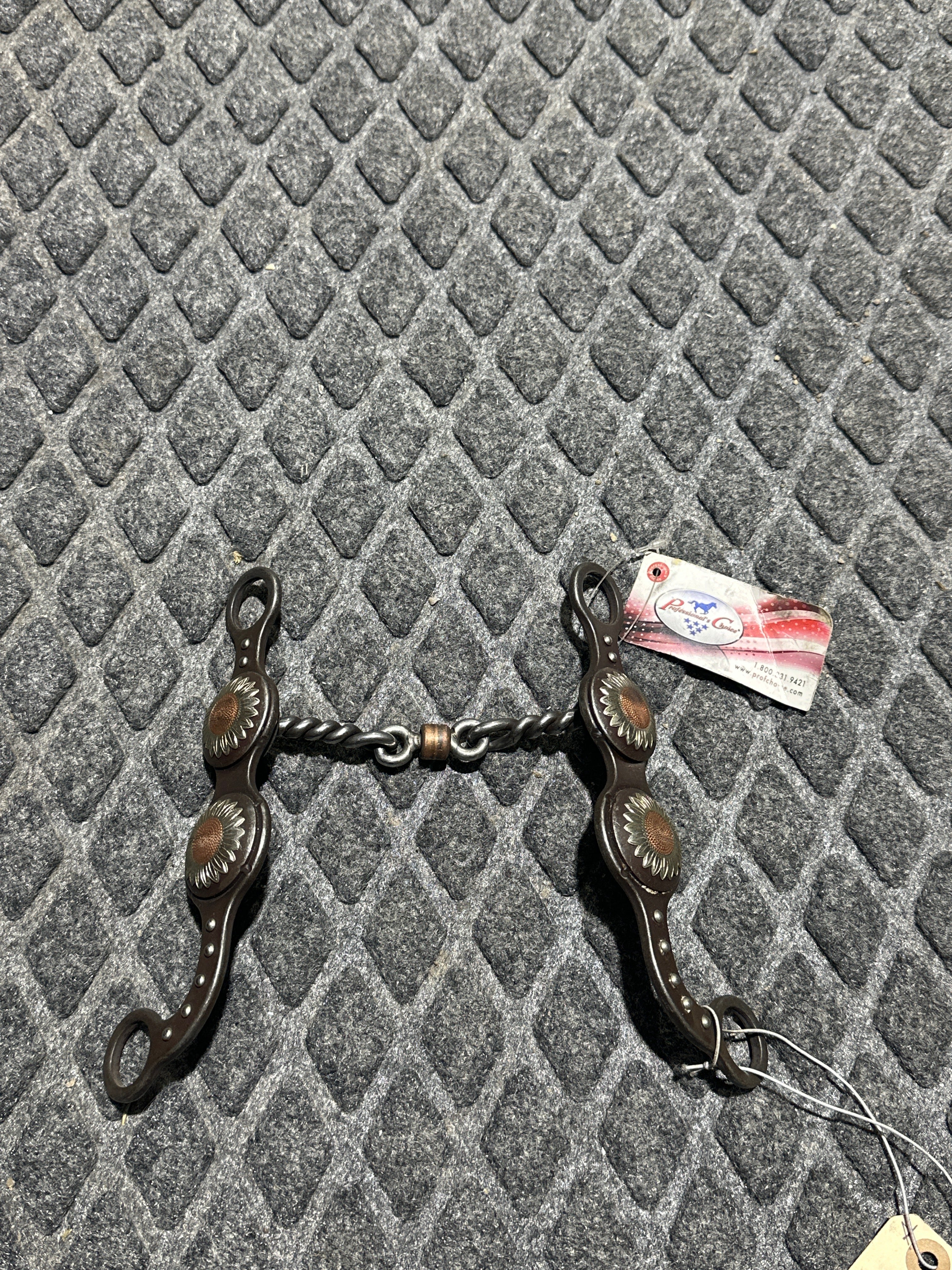 Professionals Choice sunflower bit with twisted wire and dog bone with roller
