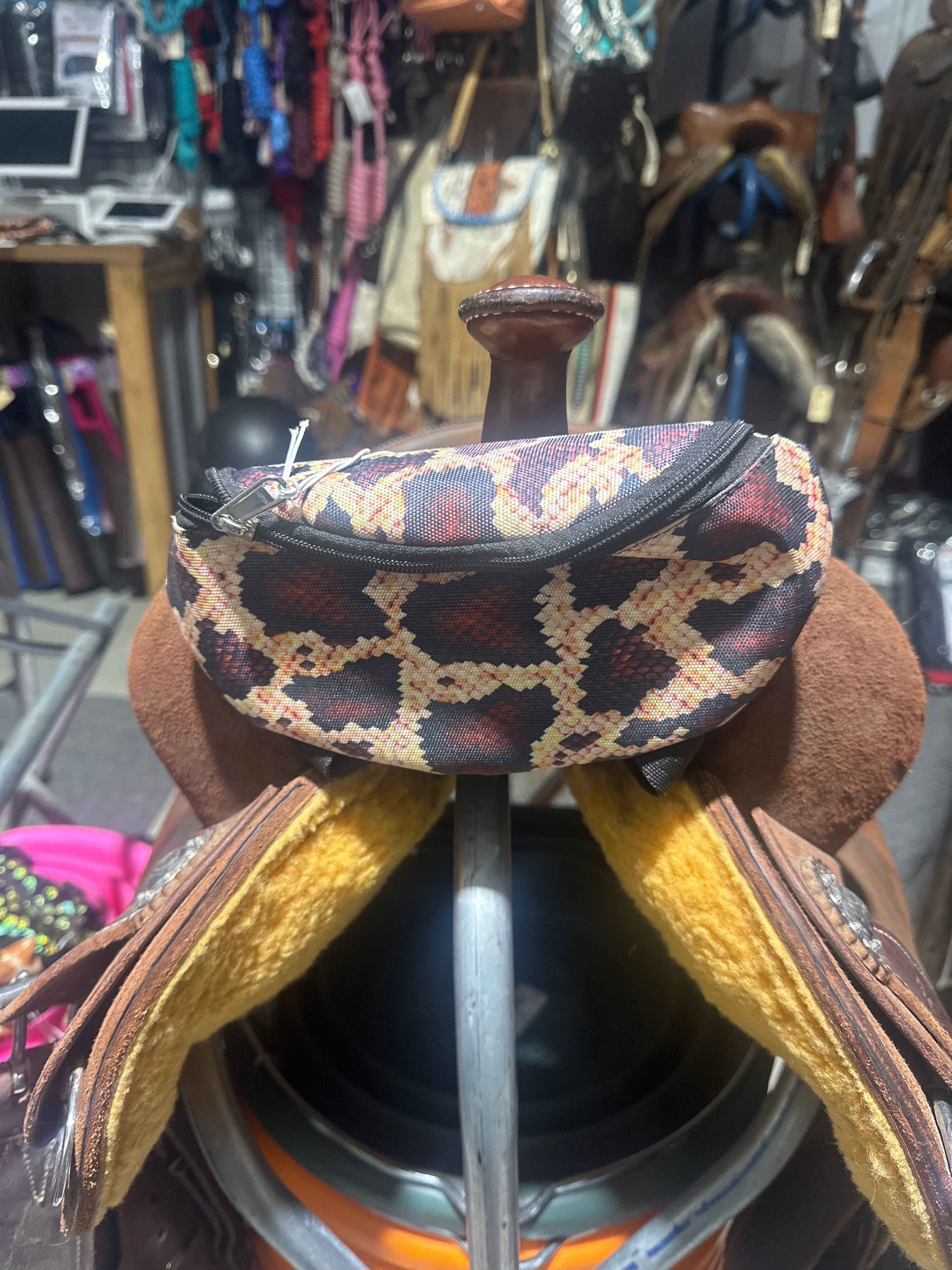 Saddle sacks