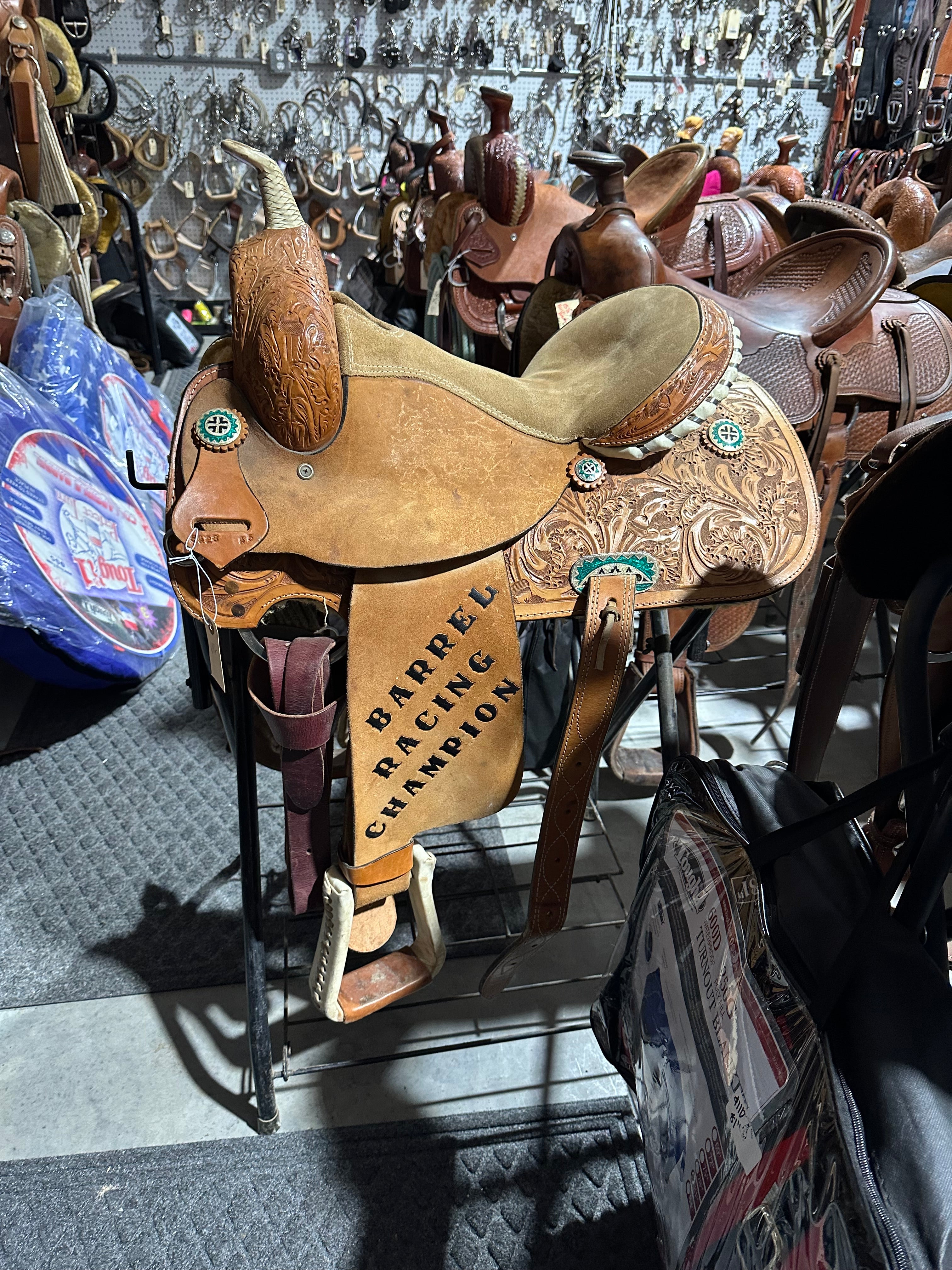 14.5” trophy barrel saddle