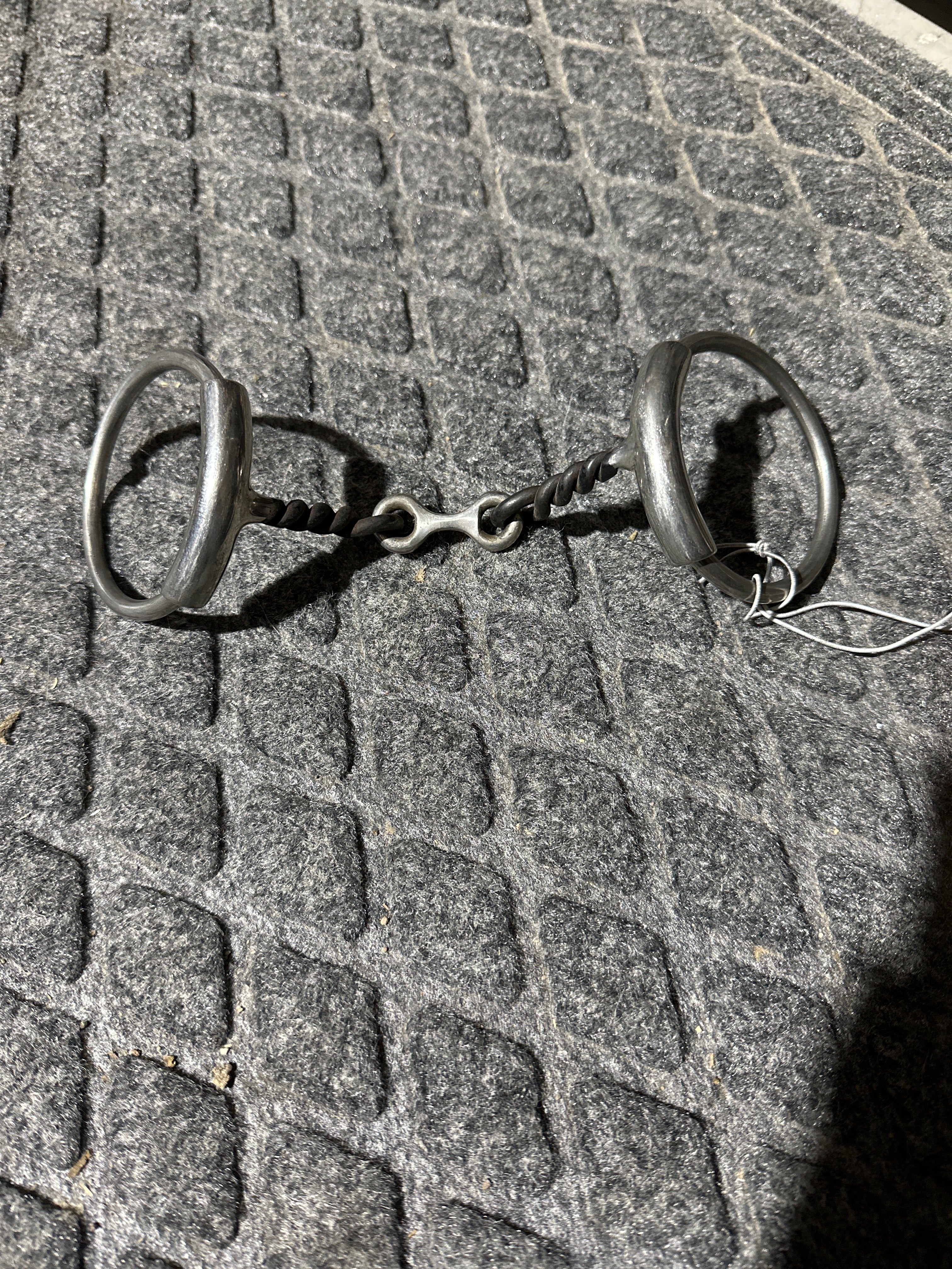 No pinch 3 pc twisted wire o ring