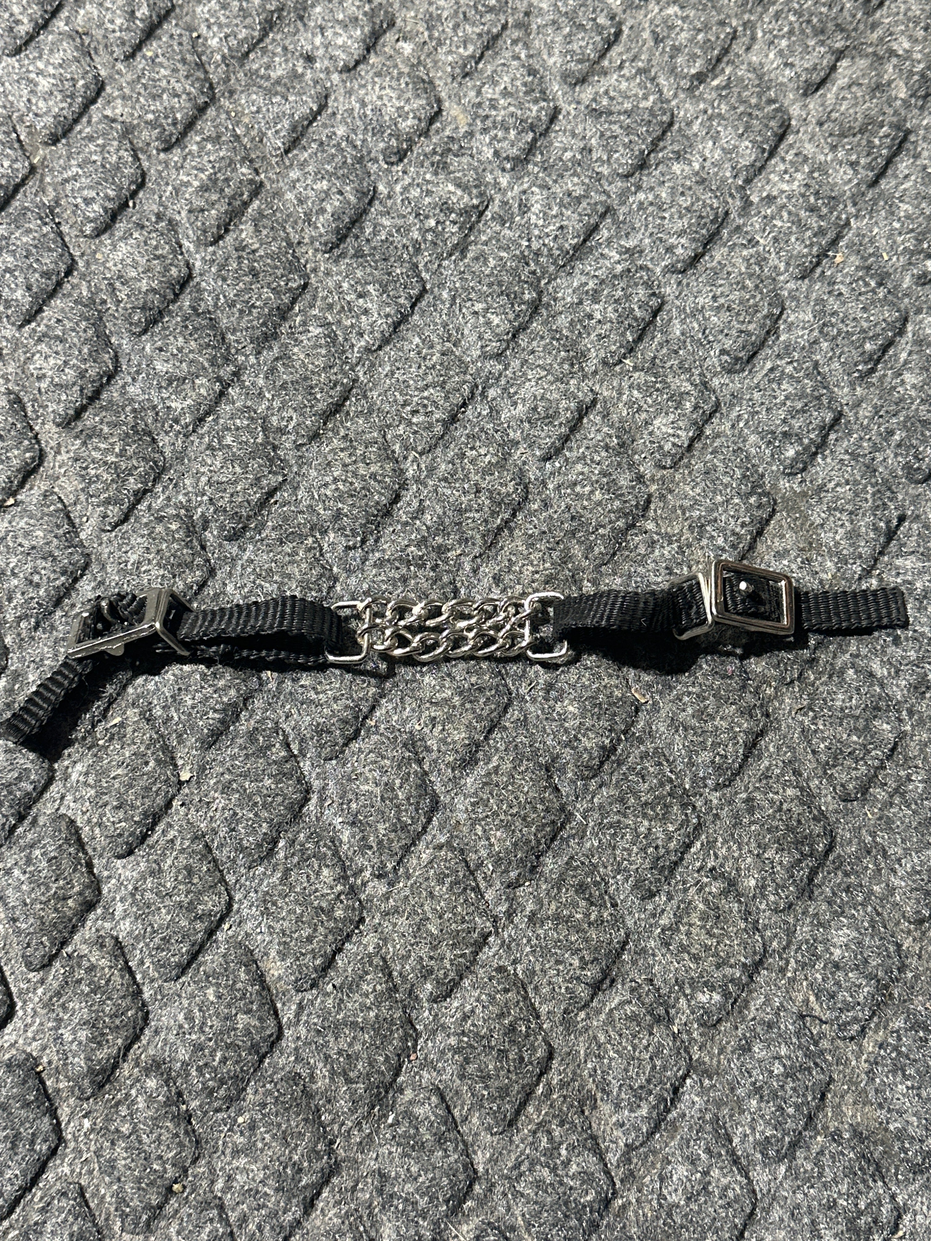 Nylon chain chin strap pony size