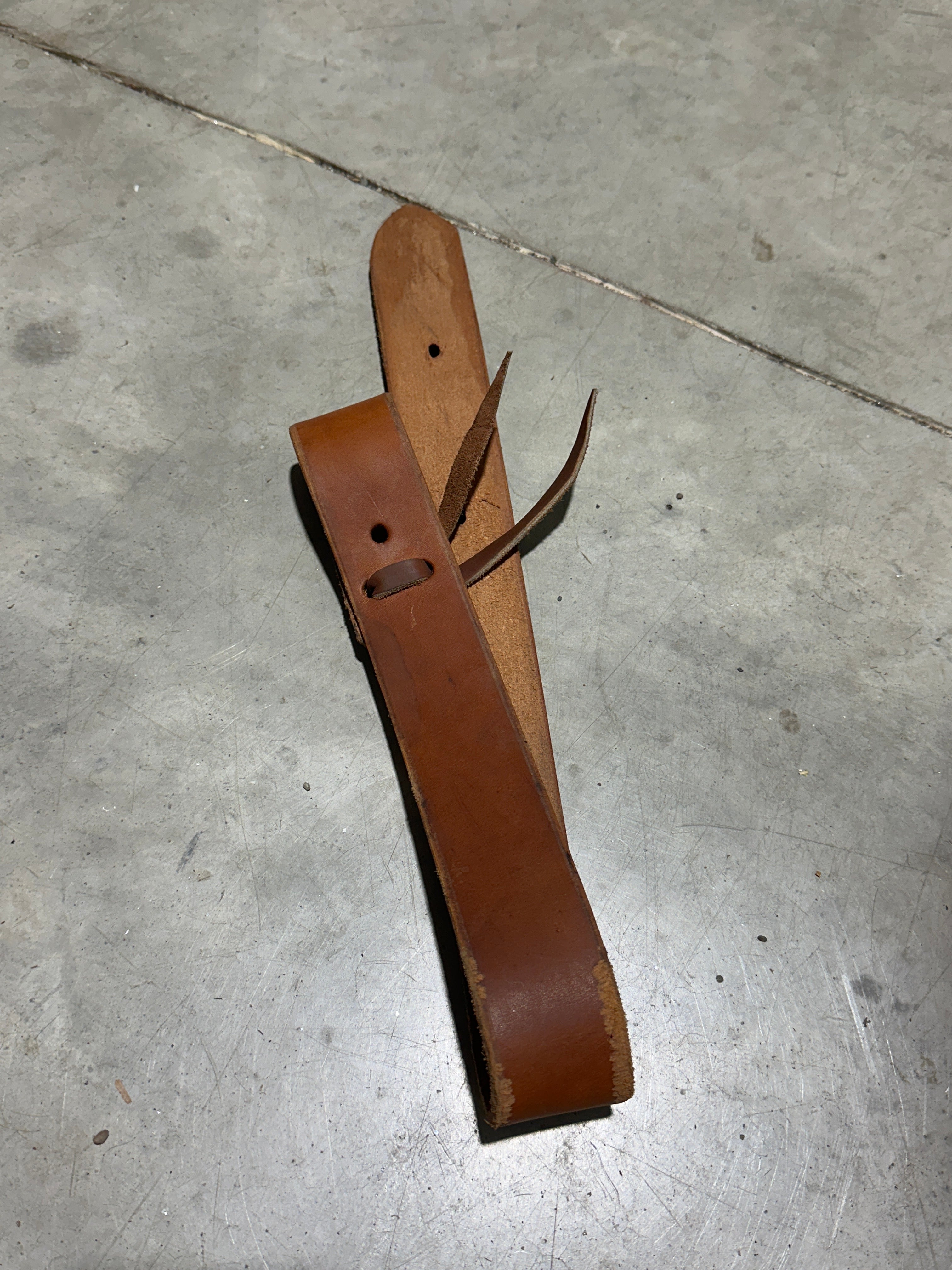 Tie on leather off billet
