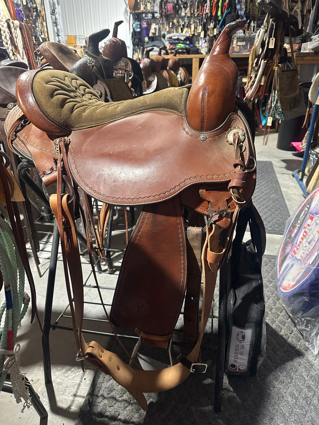 15.5” circle Y flex 2 Trail saddle