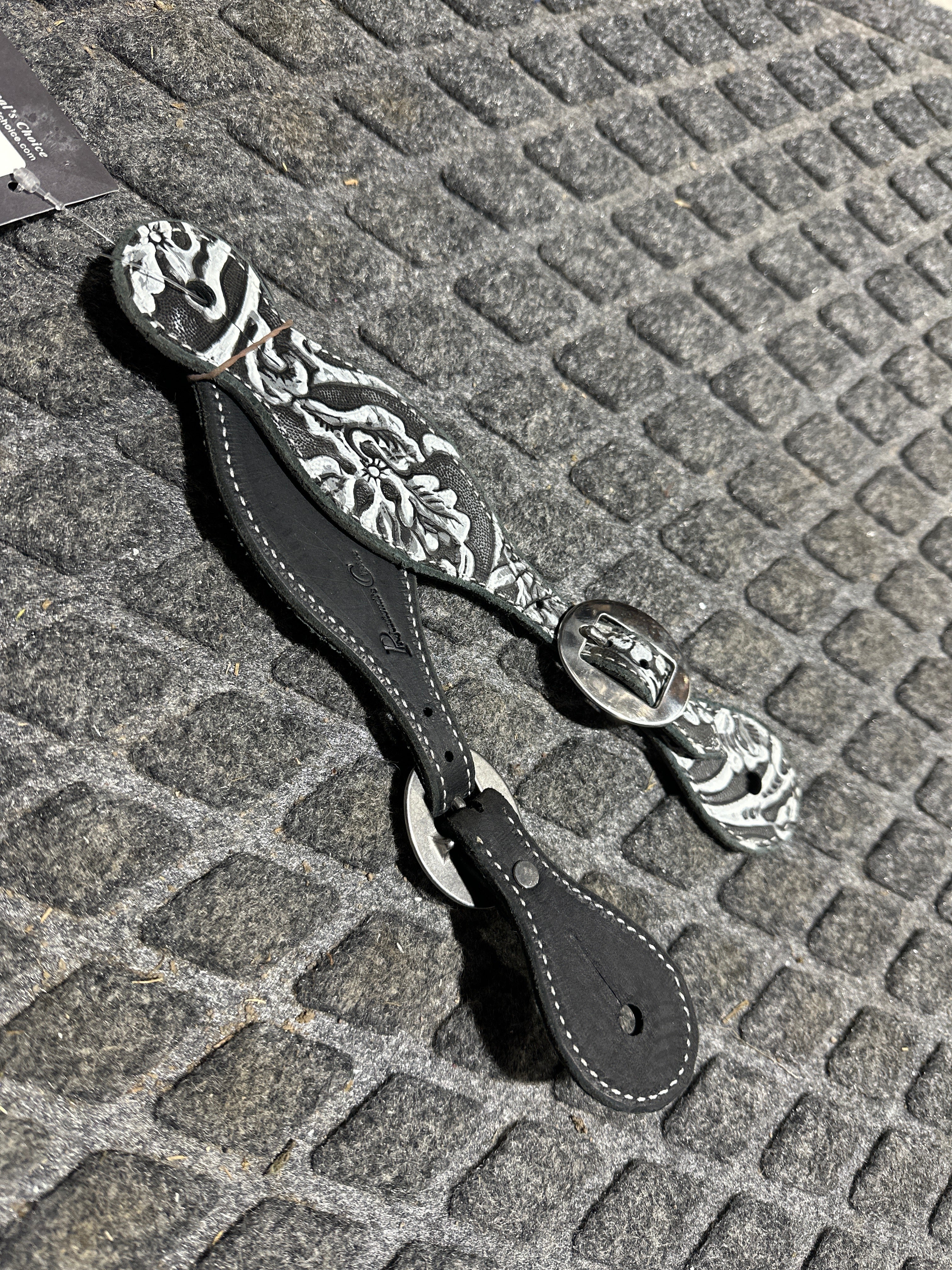 professionals Choice Paisley spur straps