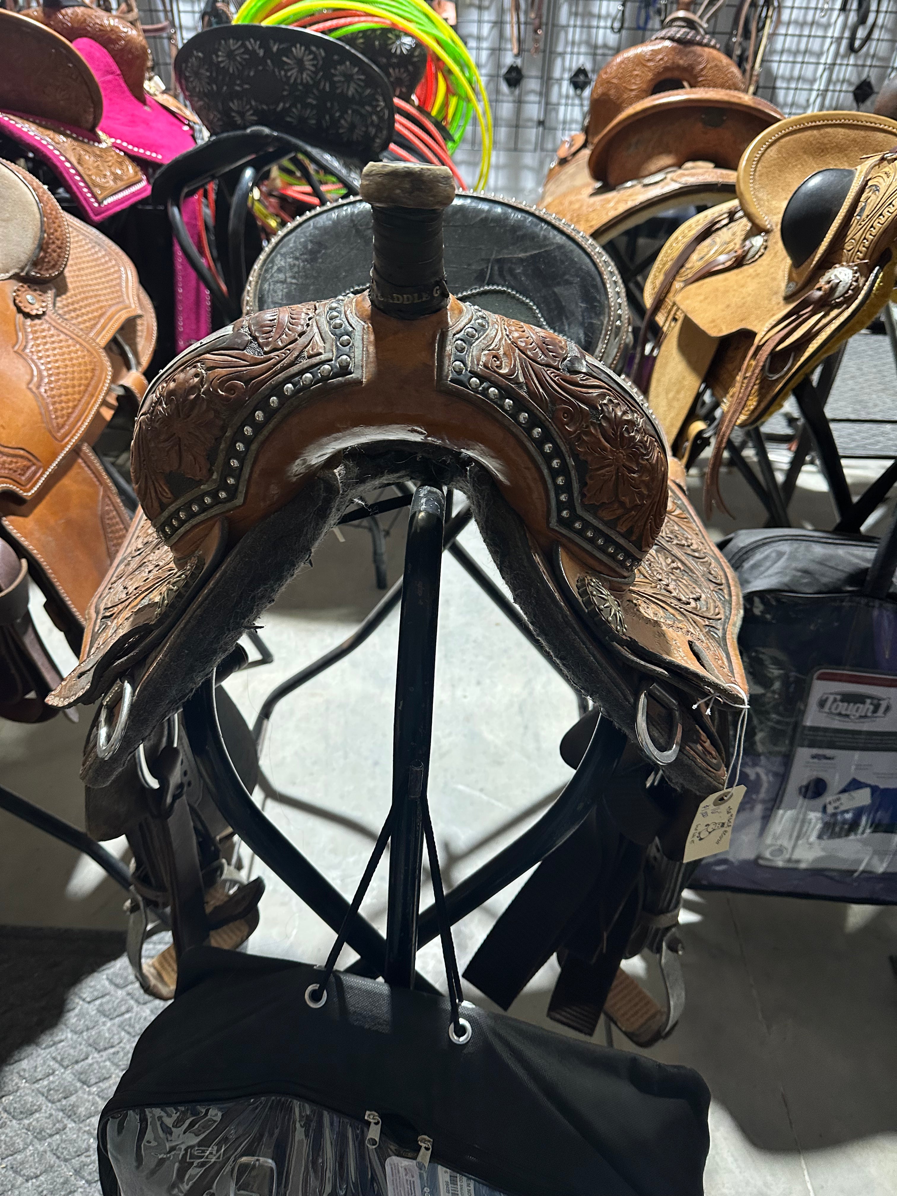 15.5” panther canyon barrel saddle