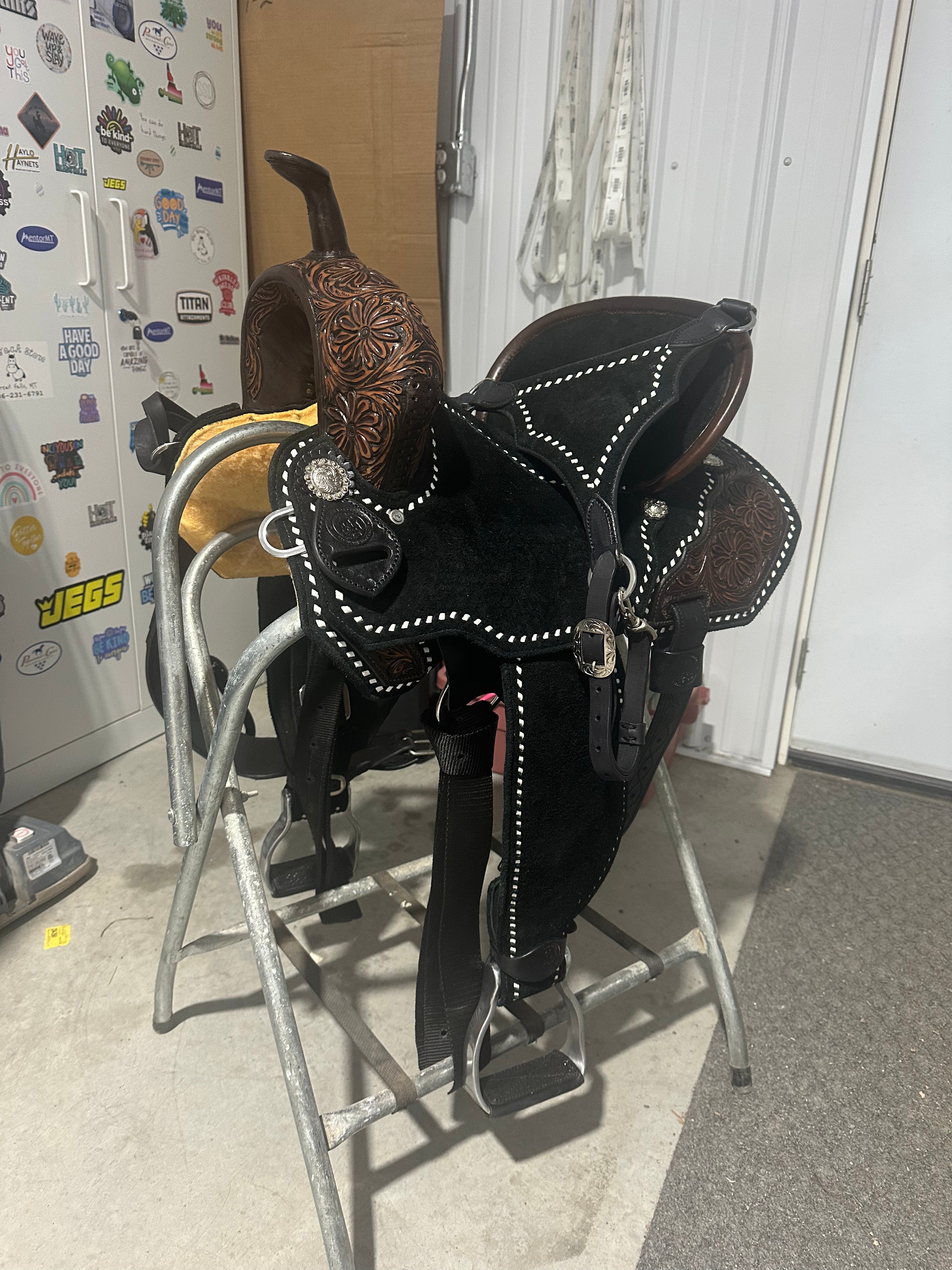 15” Triple A hybrid light weight barrel saddle made in Brazil