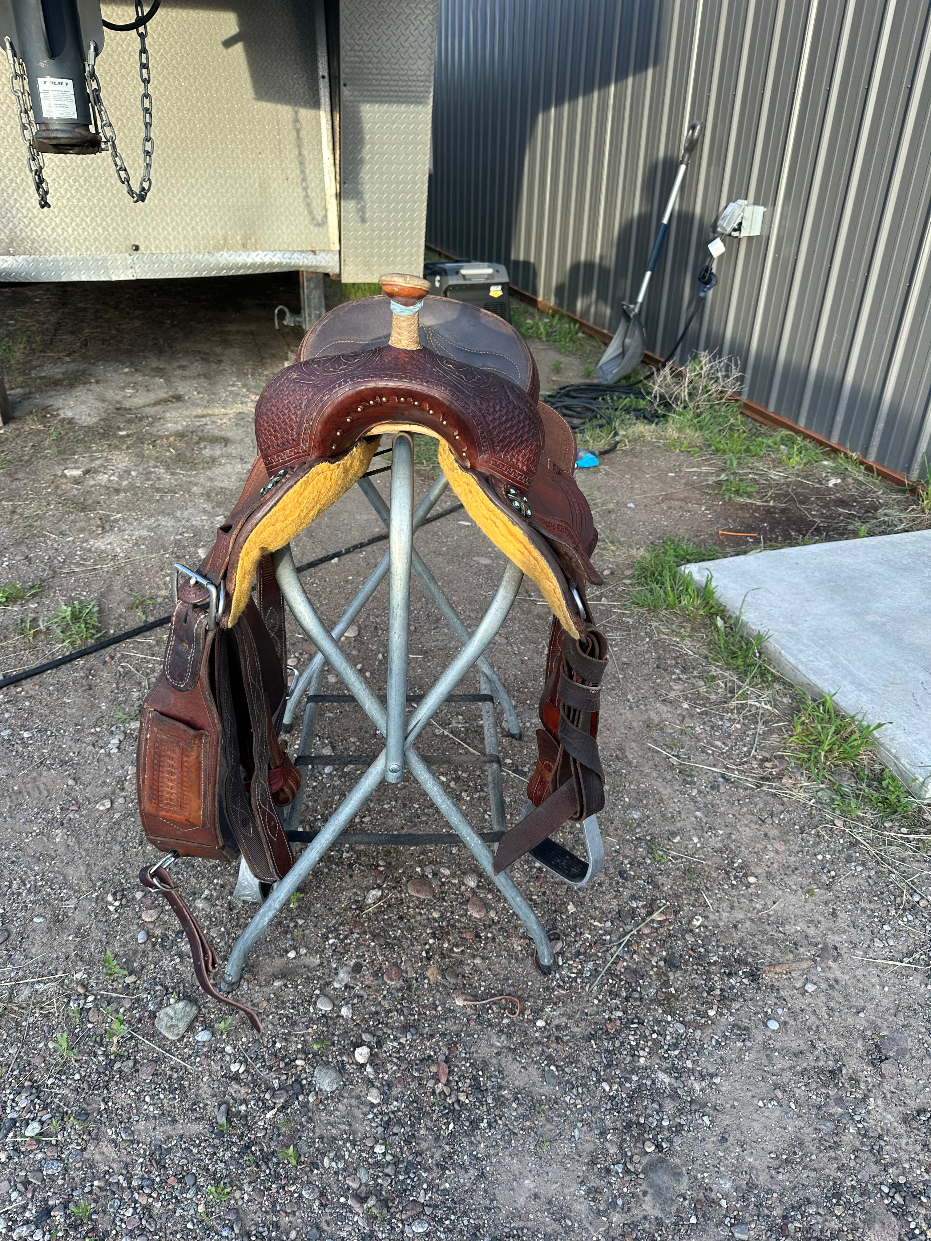 14” Corriente barrel saddle