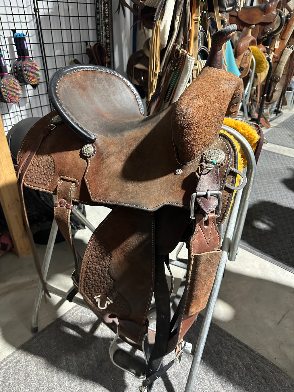 14” Usher brand barrel saddle