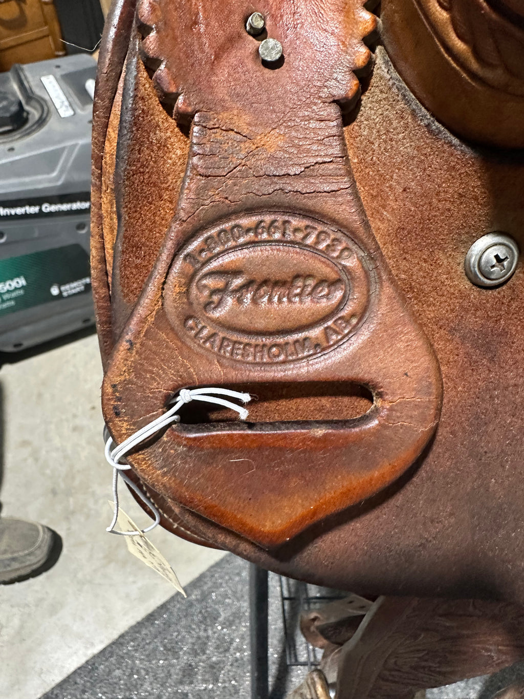 14” Frontier saddlery barrel saddle Canadian made