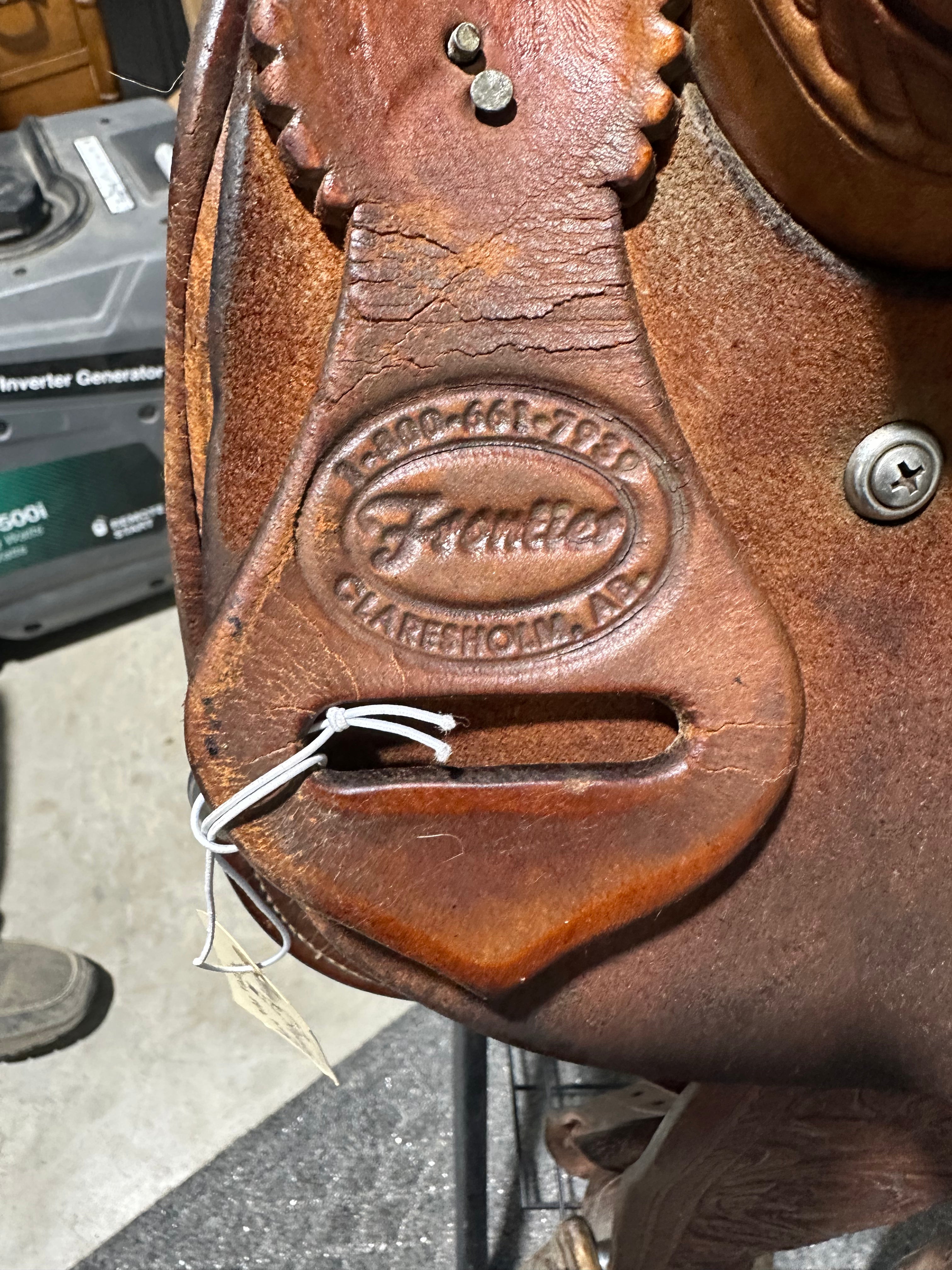 14” Frontier saddlery barrel saddle Canadian made