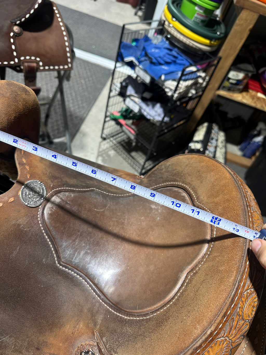 13.5” sue smith by Three Forks saddlery