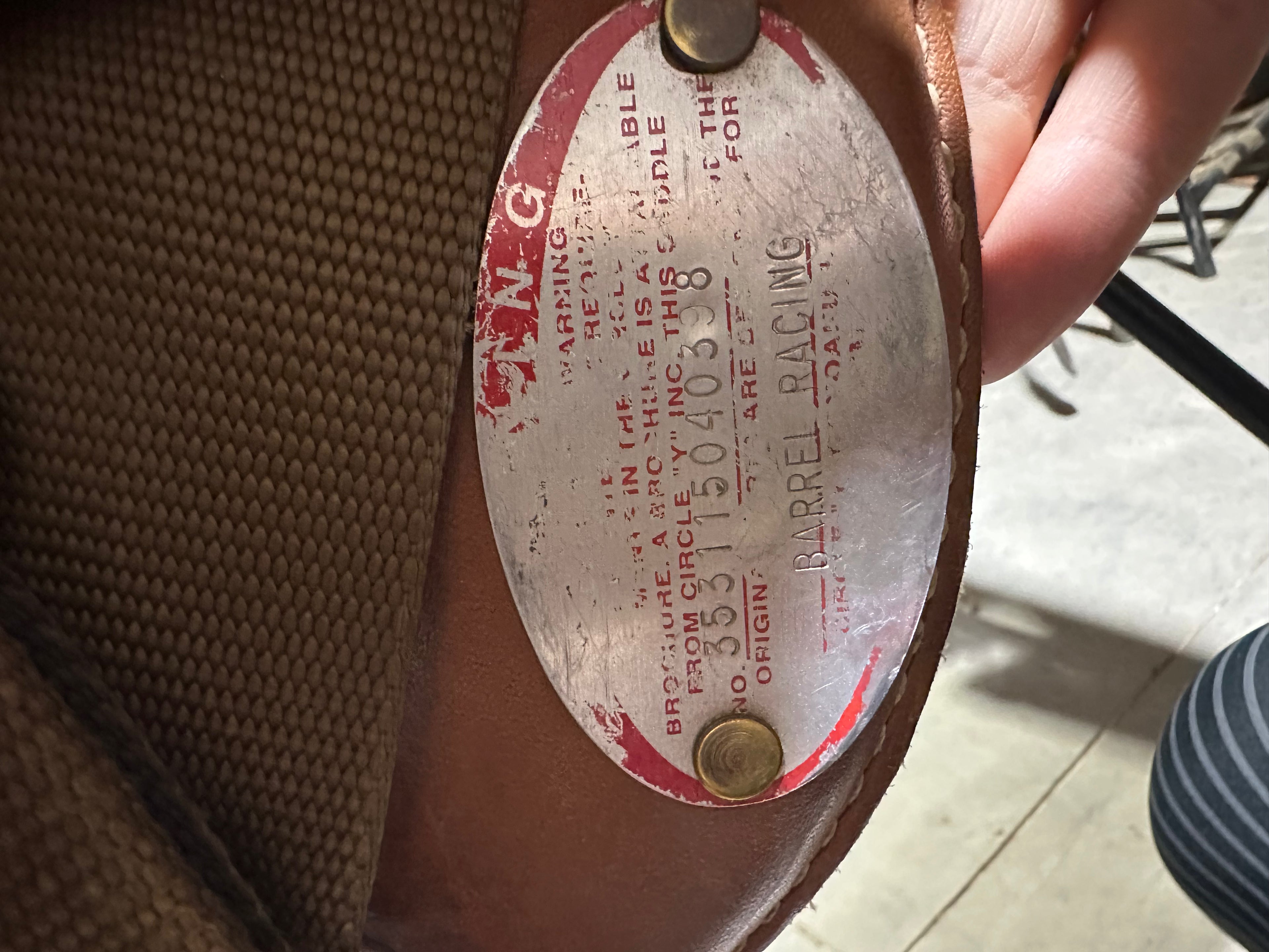 13.5” Bob Marshall treeless barrel saddle