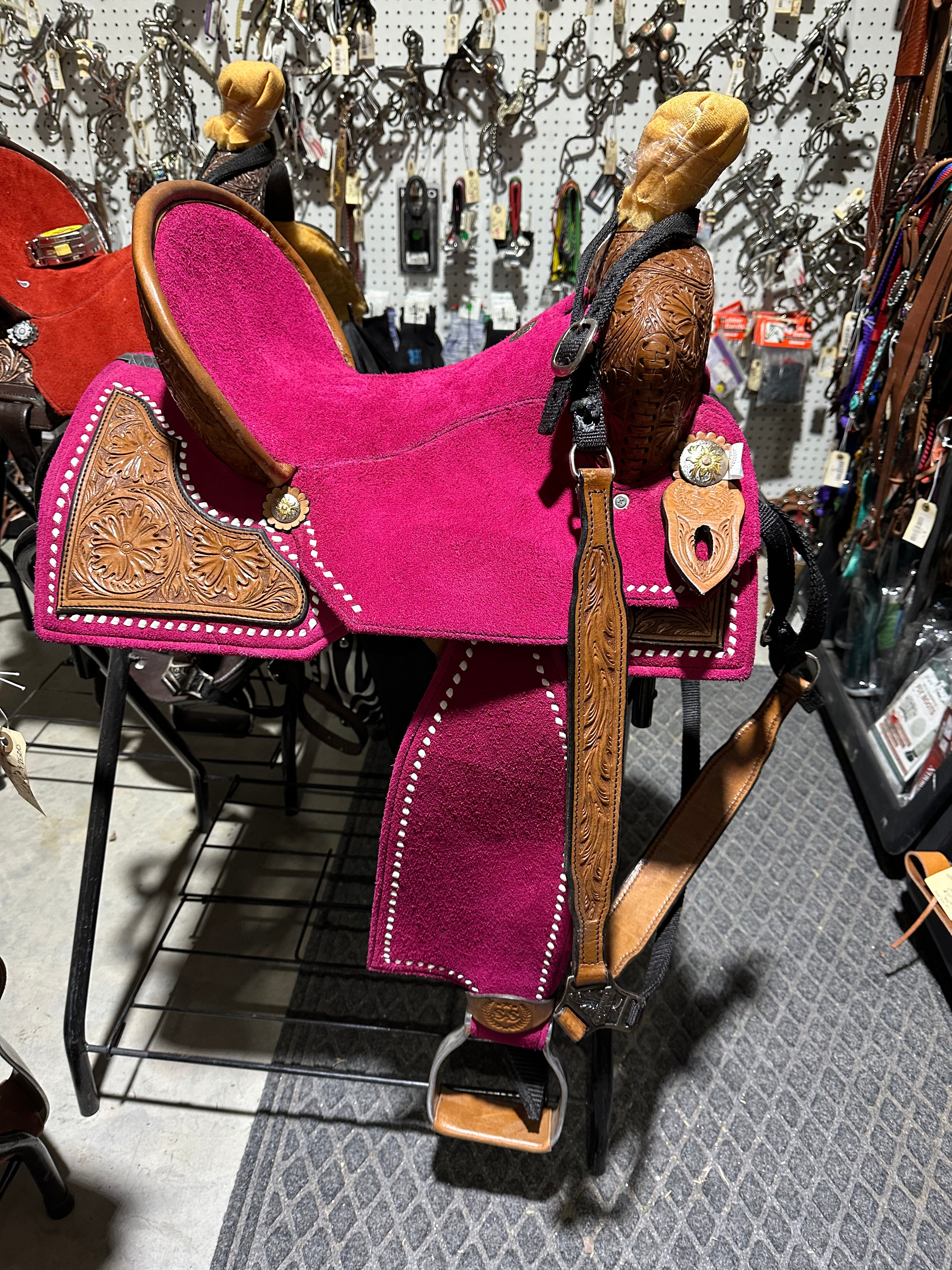 14” Silva PINK light weight barrel saddle