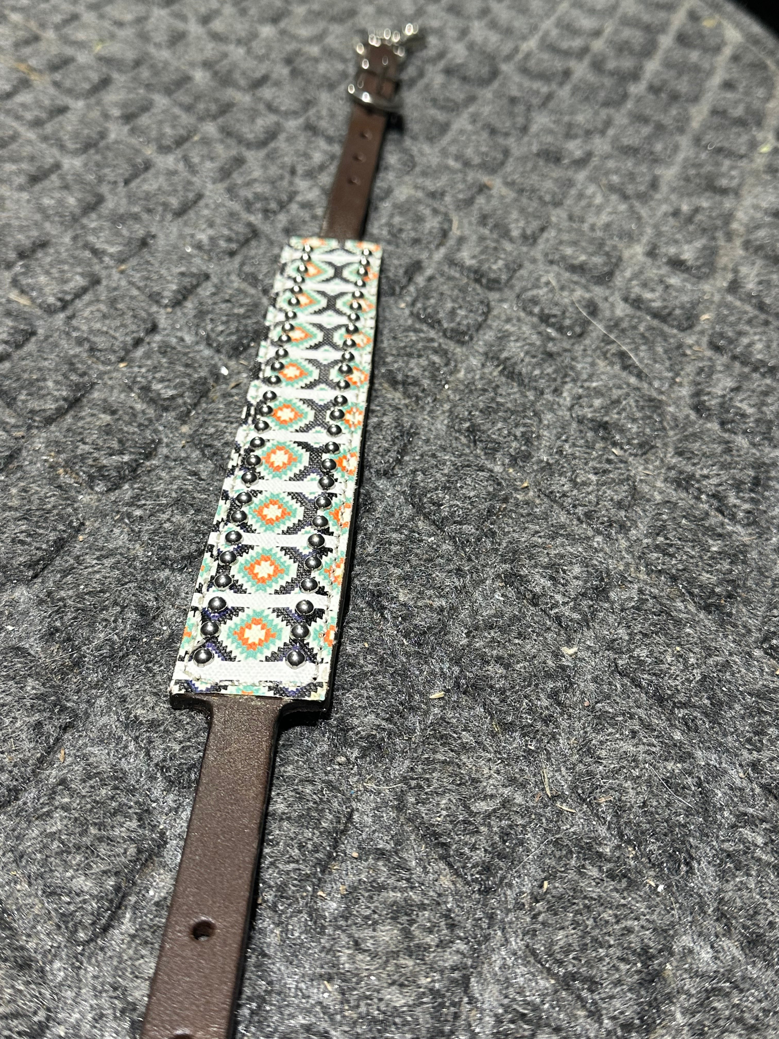 Wither straps