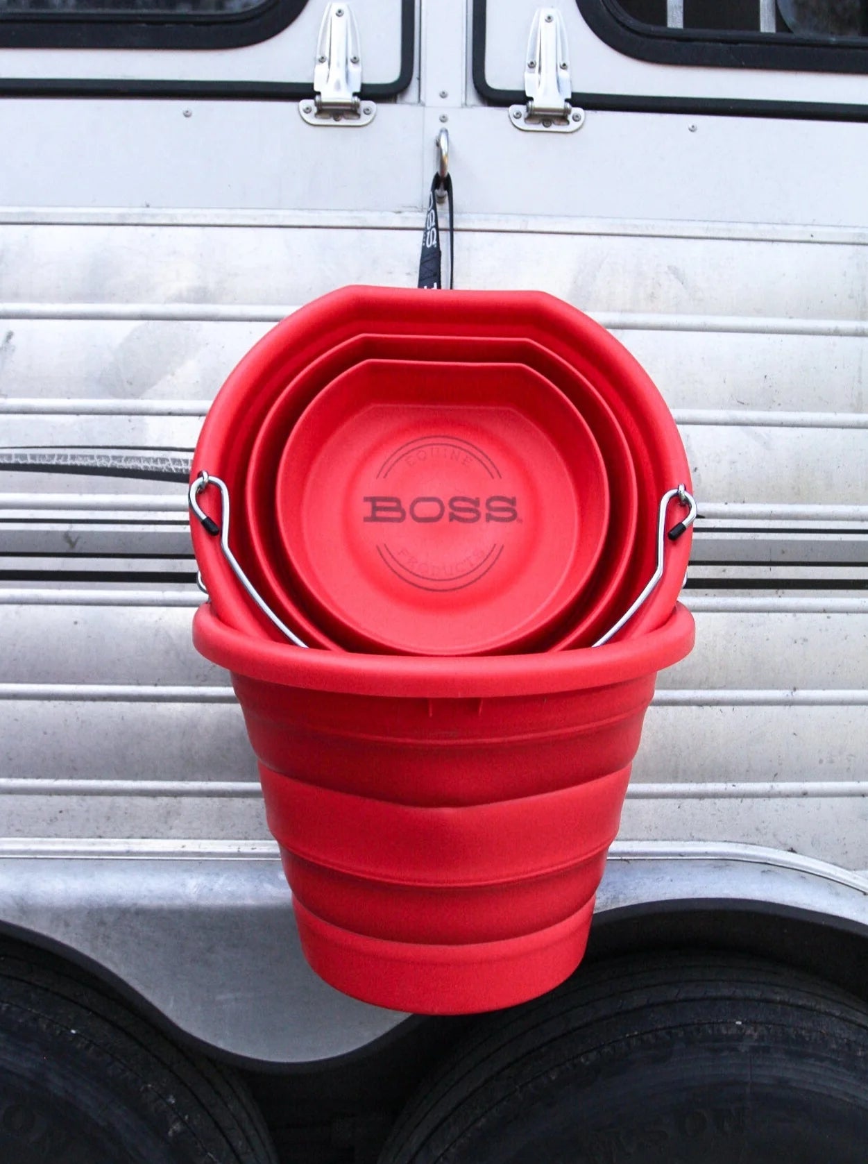 Boss bucket 6 gallon capacity